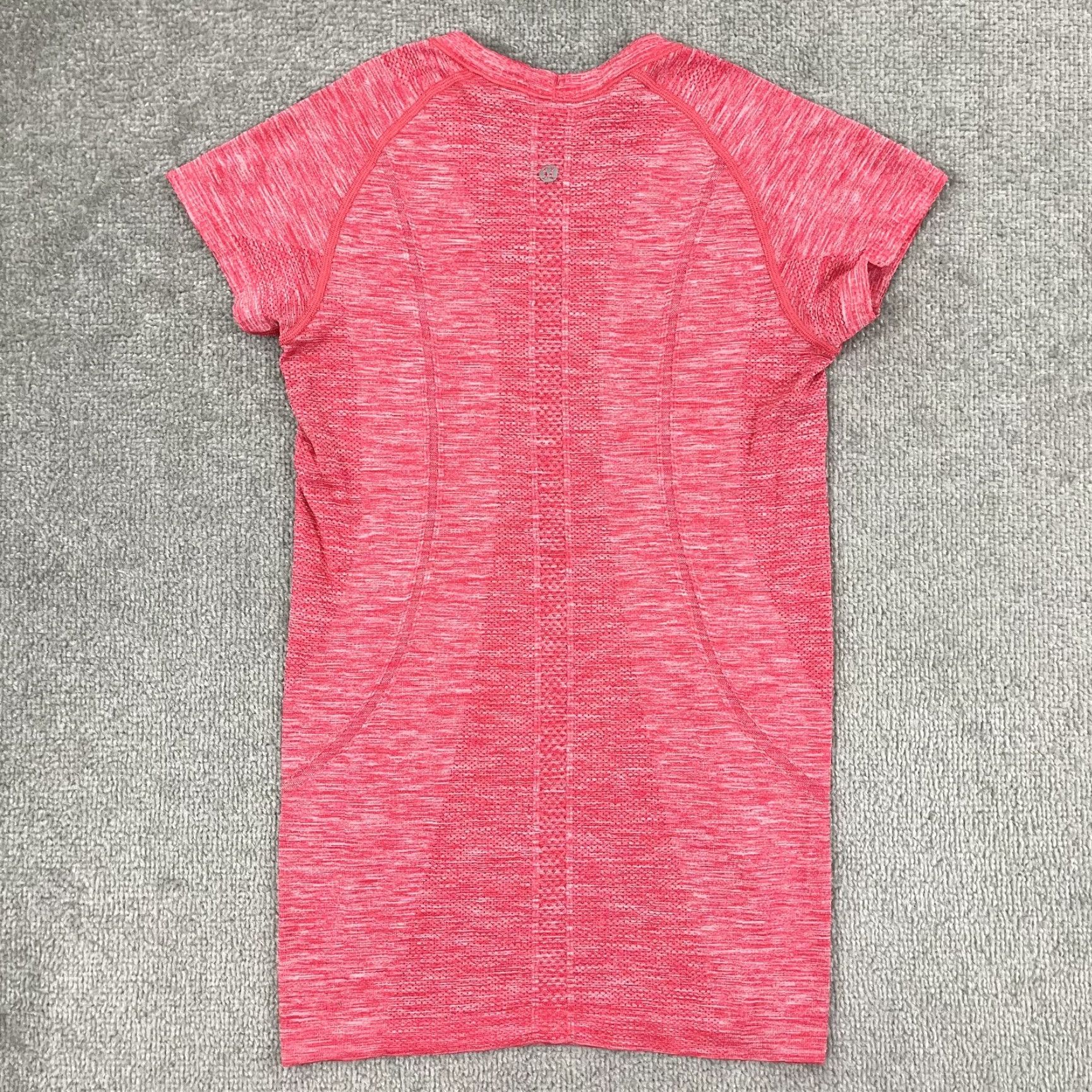 Lululemon Lululemon Swiftly Tech Shirt Womens Sz 6 Active Fitness Gym Short Sleeve Logoed Pink Size M / US 6-8 / IT 42-44 - 2 Thumbnail