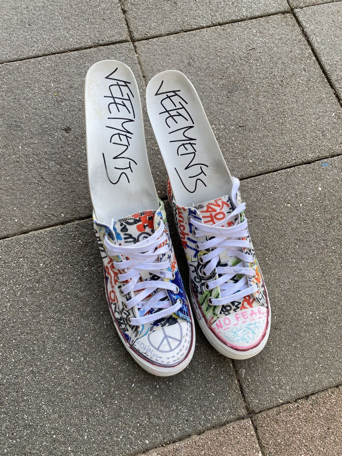 Vetements Vetements Graffiti Low Size US 6.5 / EU 39-40 - 6 Thumbnail
