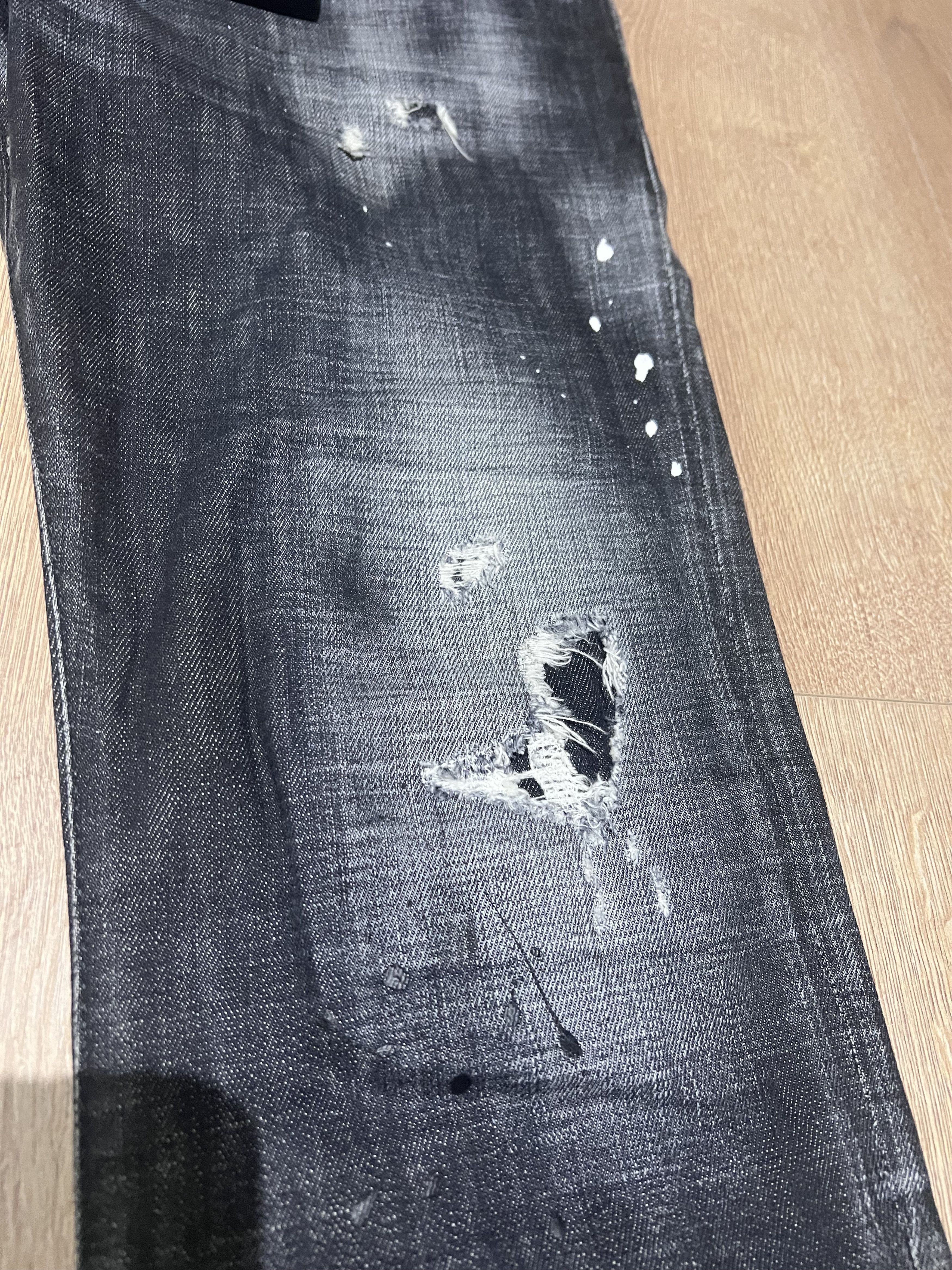 Dsquared2 DSQUARED2 DSQ2 S74LB1039 Skater Jean jeans pants tapered Size US 32 / EU 48 - 7 Thumbnail