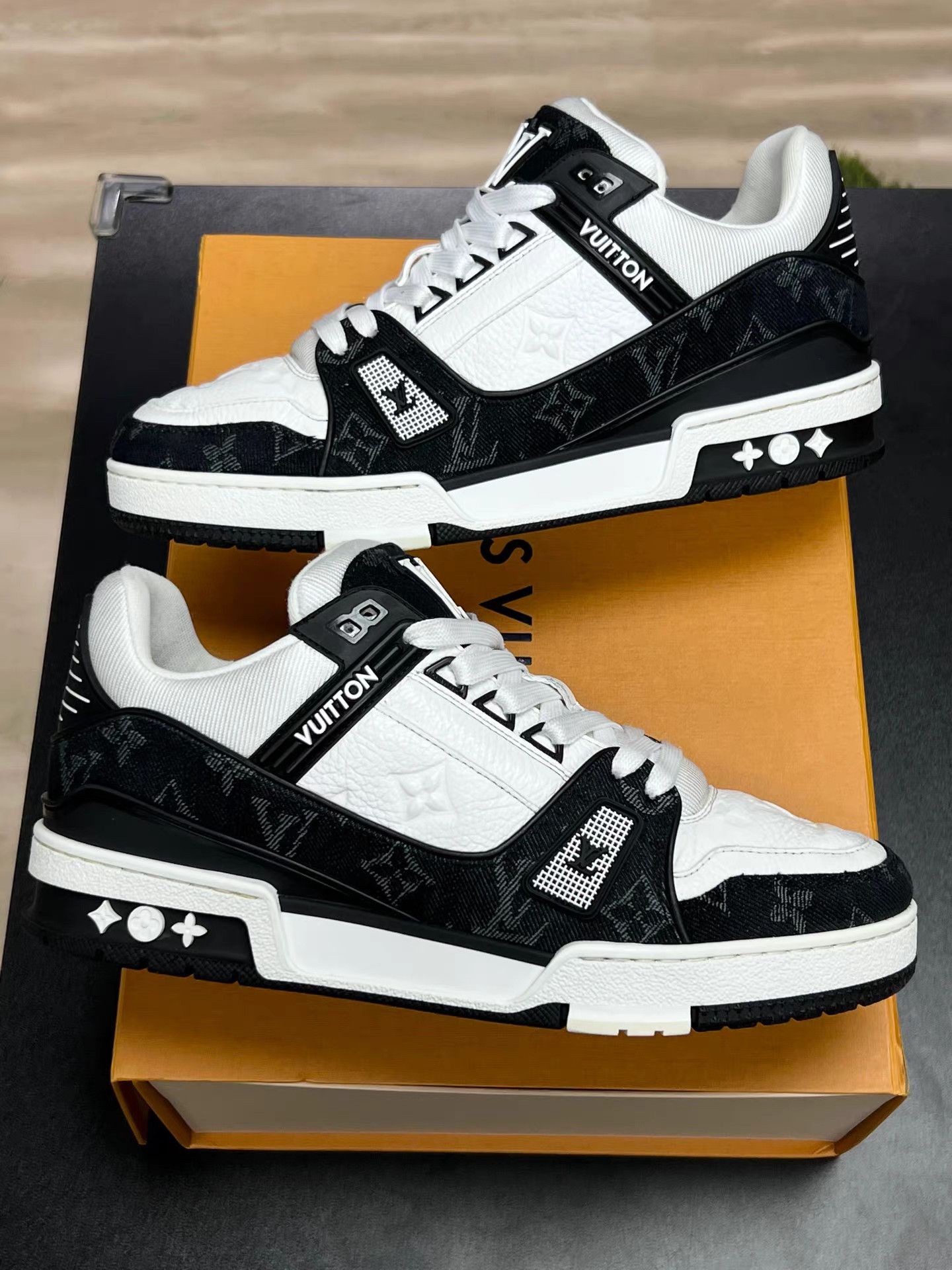 Louis Vuitton LV TRAINER Casual Shoes K15 Size US 7.5 / EU 40-41 - 5 Thumbnail