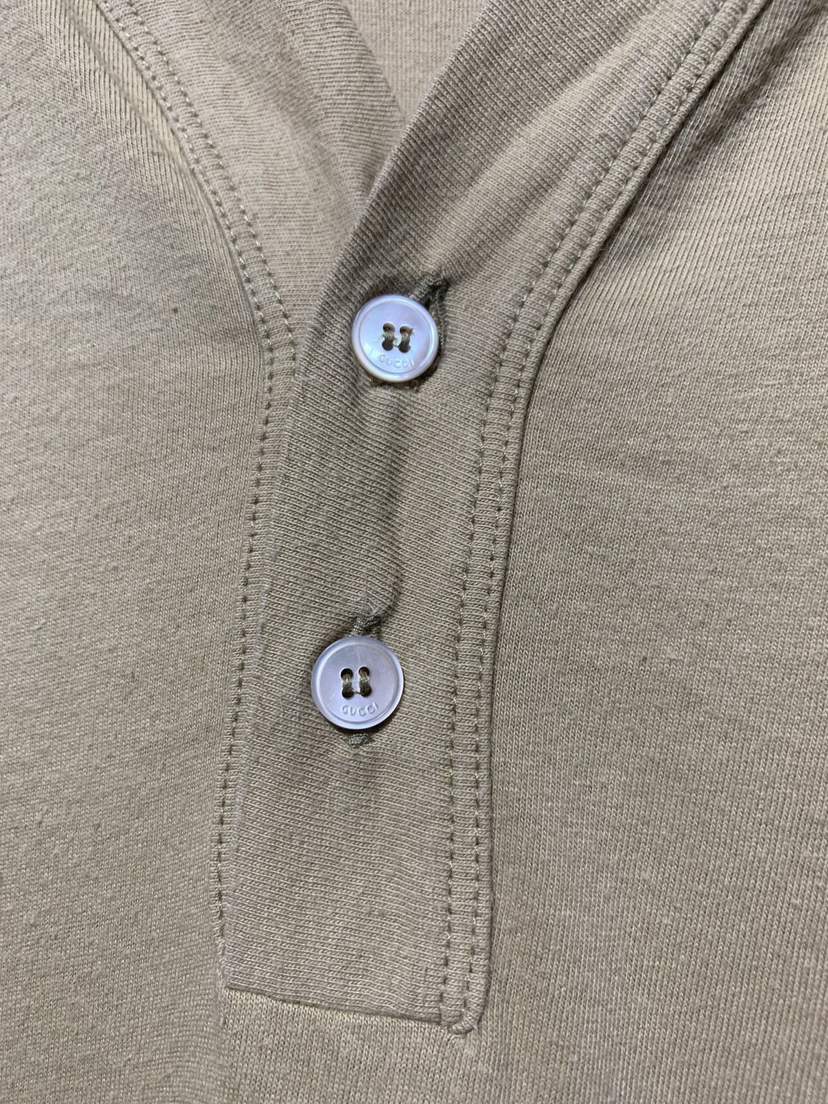 Gucci Gucci Tom Ford beige button tee Size US S / EU 44-46 / 1 - 3 Thumbnail