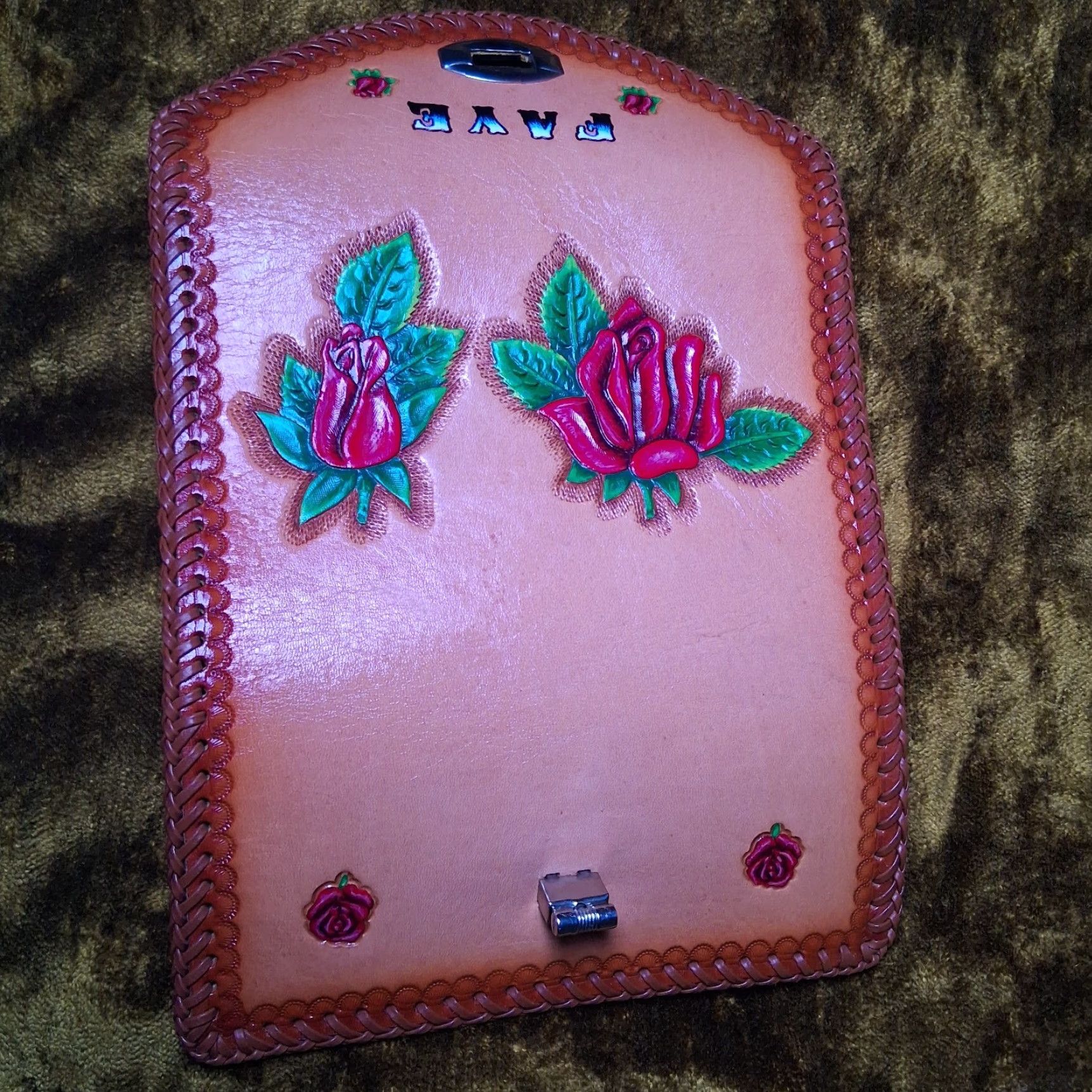 Vintage VINTAGE Tooled Leather Wallet Trifold Checkbook Photos FAYE Red Roses Floral Braided Trim Hippie Style Women Wallet 7.5" Brown Leather Size ONE SIZE - 3 Thumbnail