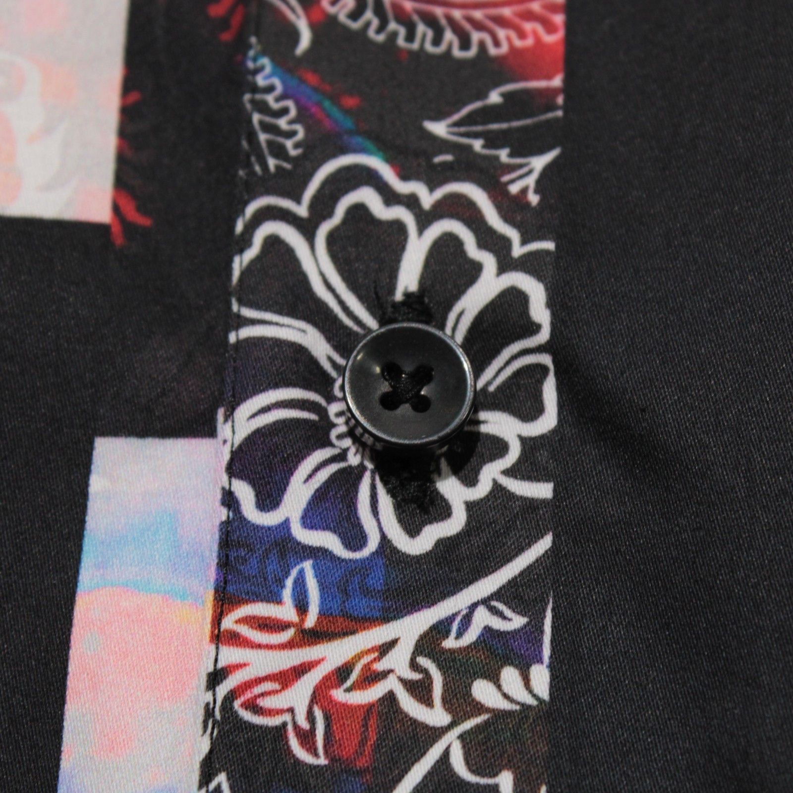Robert Graham Robert Graham New with tags Shirt Size XL US In Red Size US XL / EU 56 / 4 - 2 Thumbnail