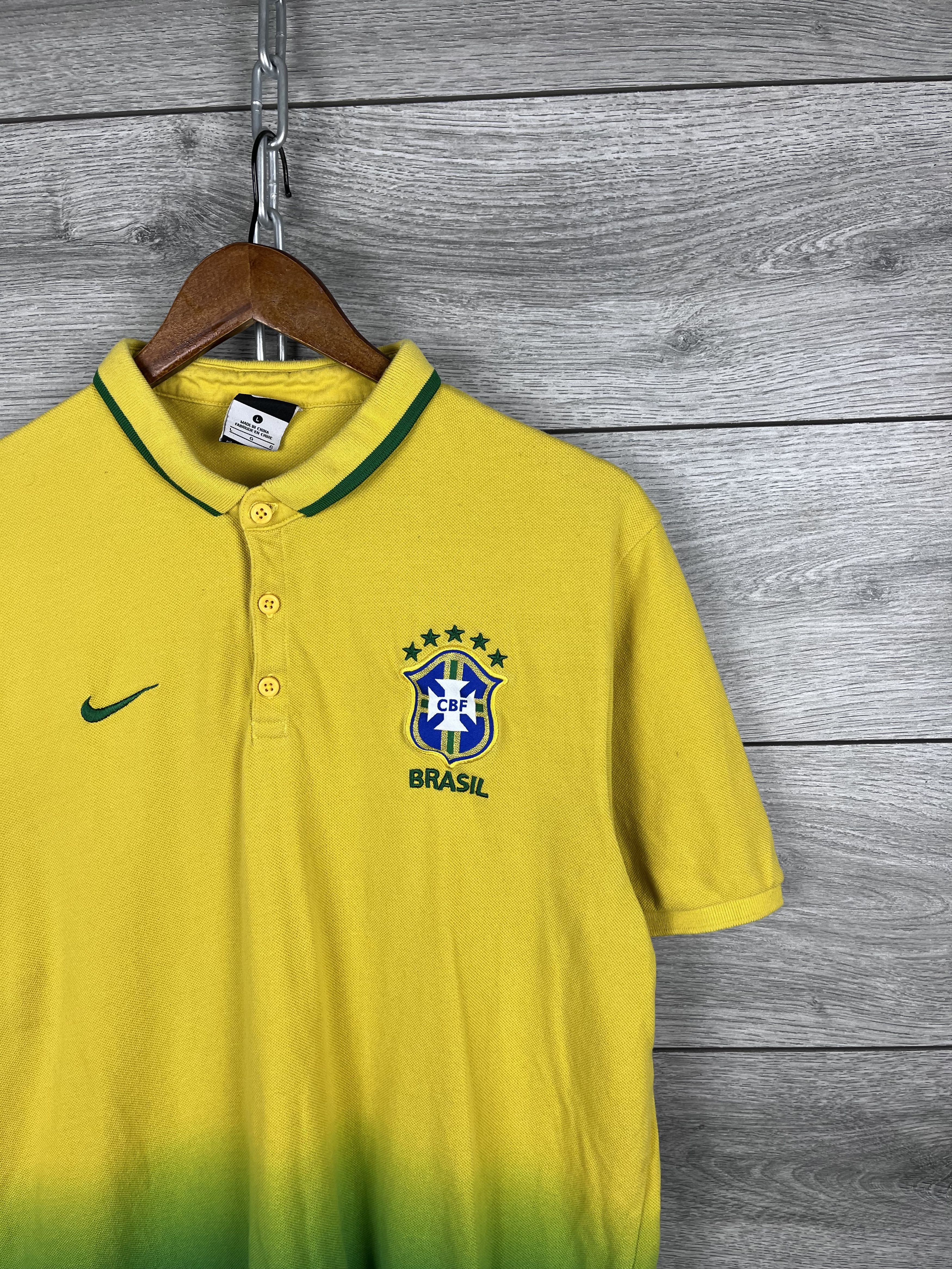 Nike Men’s Nike polo Brazil 🇧🇷 size L Size US L / EU 52-54 / 3 - 2 Thumbnail