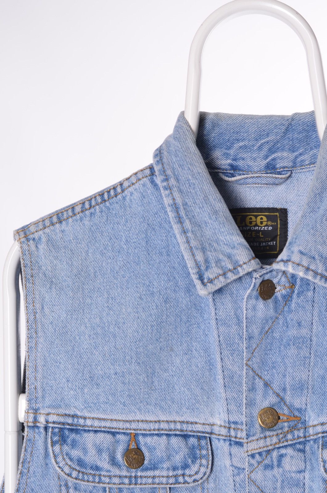 Lee Riders Lee 80s denim vest sleeve less size L Union made Size US L / EU 52-54 / 3 - 2 Thumbnail