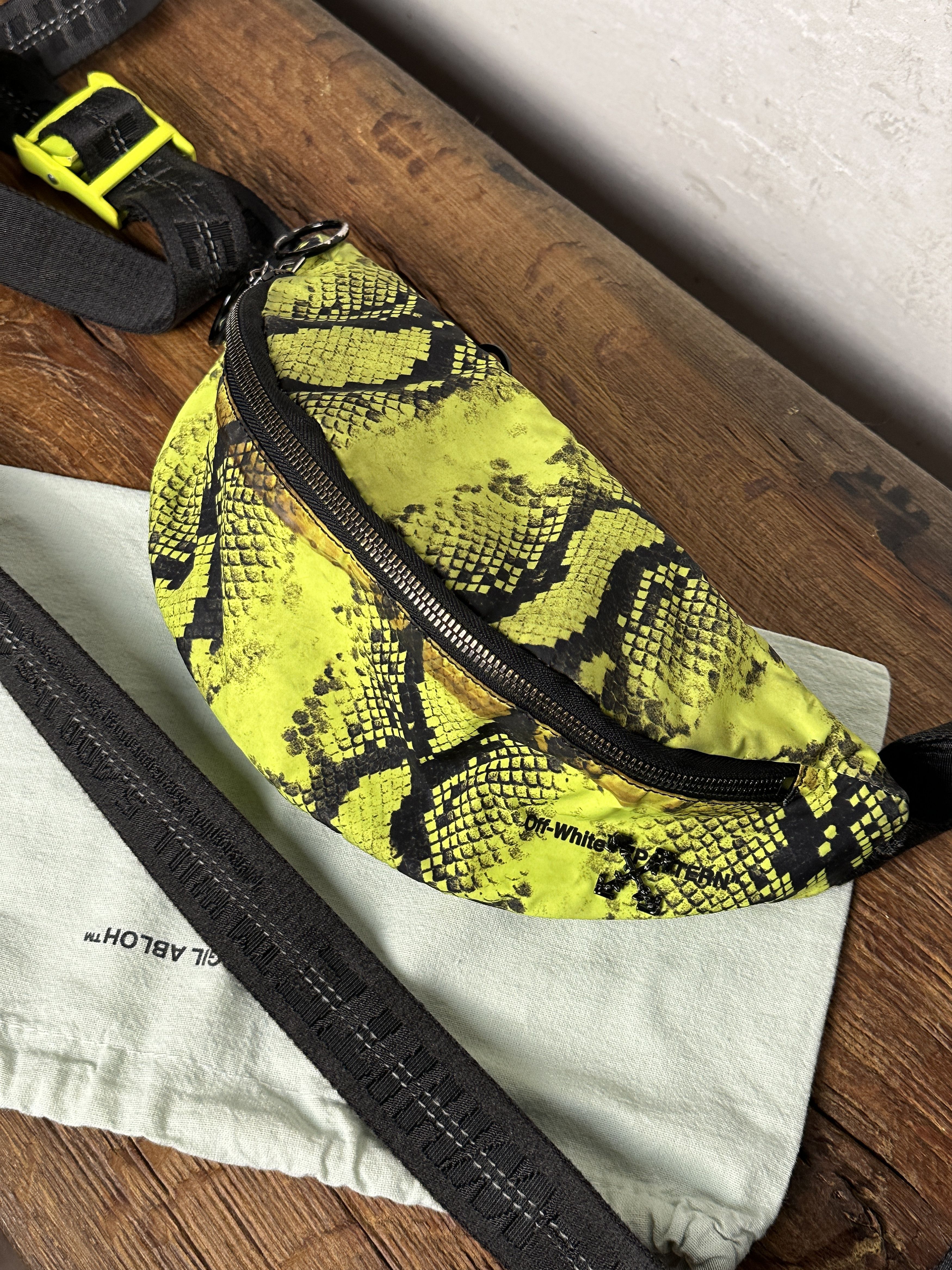 Off-White Off-white Neon Yellow Python-print Belt Bag In Fluo Yellow Size ONE SIZE - 22 Thumbnail