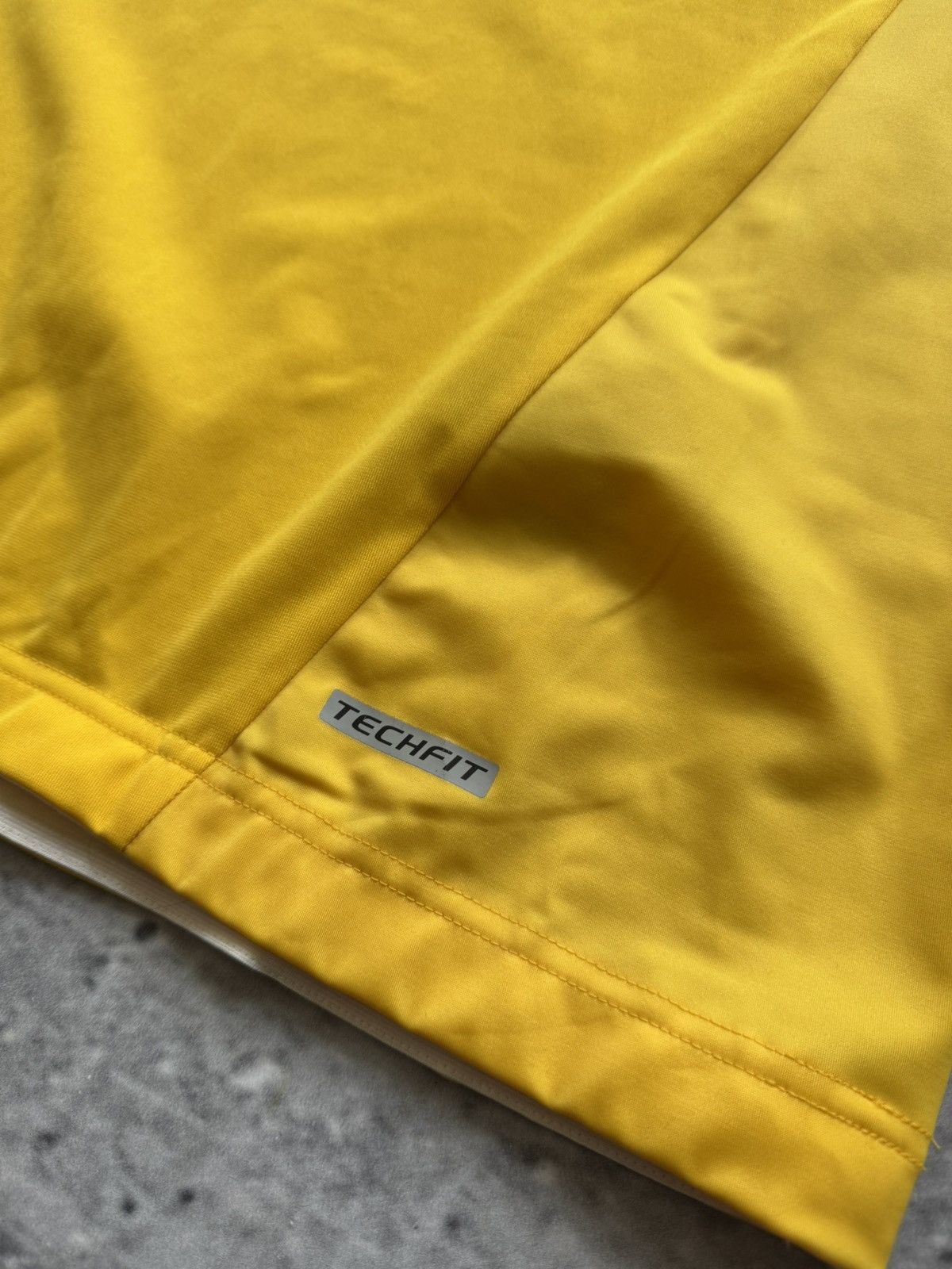 Other 🇺🇦Ukraine Jersey NWT NEW tee Football Rare Mydrik Style Size US L / EU 52-54 / 3 - 7 Thumbnail