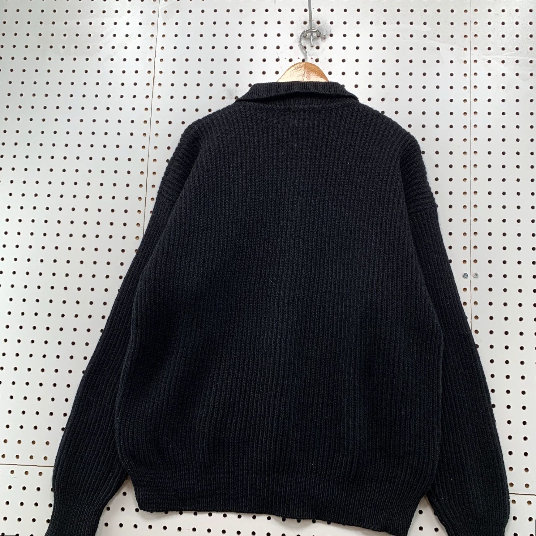 Gap VINTAGE GAP Wool 80s Sweater Mens XL Black Collared Heavyweight Ribbed Knit Pullover Knit Henley 80s Mens XL Black Wool Sweater Size US XL / EU 56 / 4 - 2 Thumbnail
