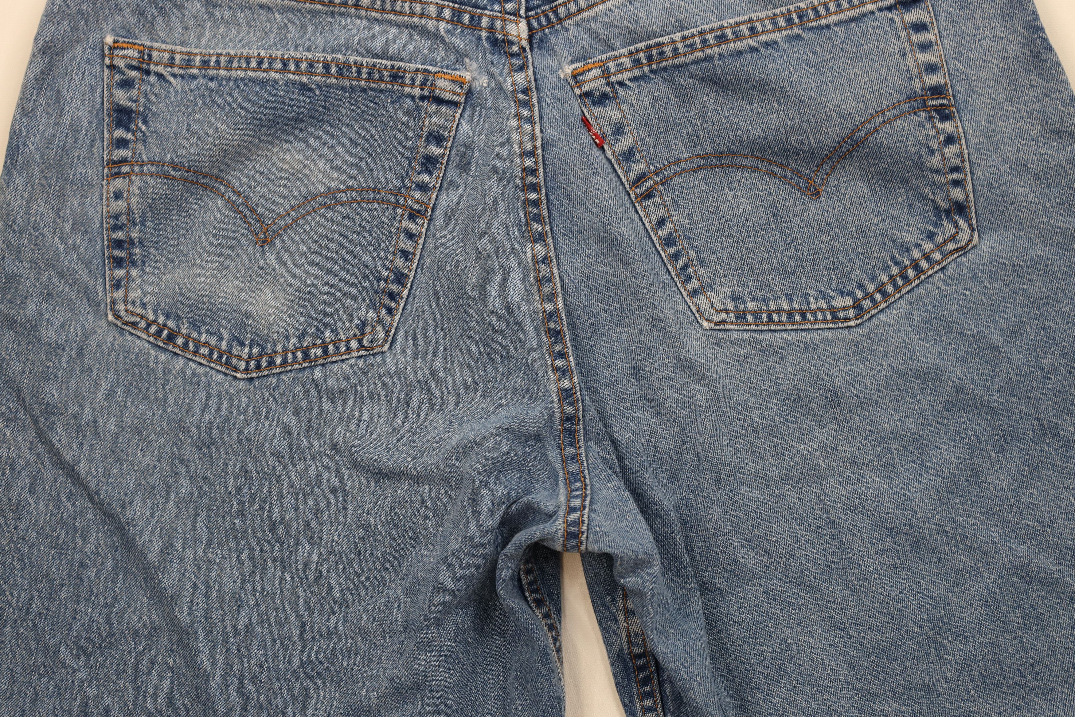Levi's Vintage Y2K 2000 Levis 569 Fit Denim Jeans Shorts Jorts USA Size US 38 / EU 54 - 12 Thumbnail