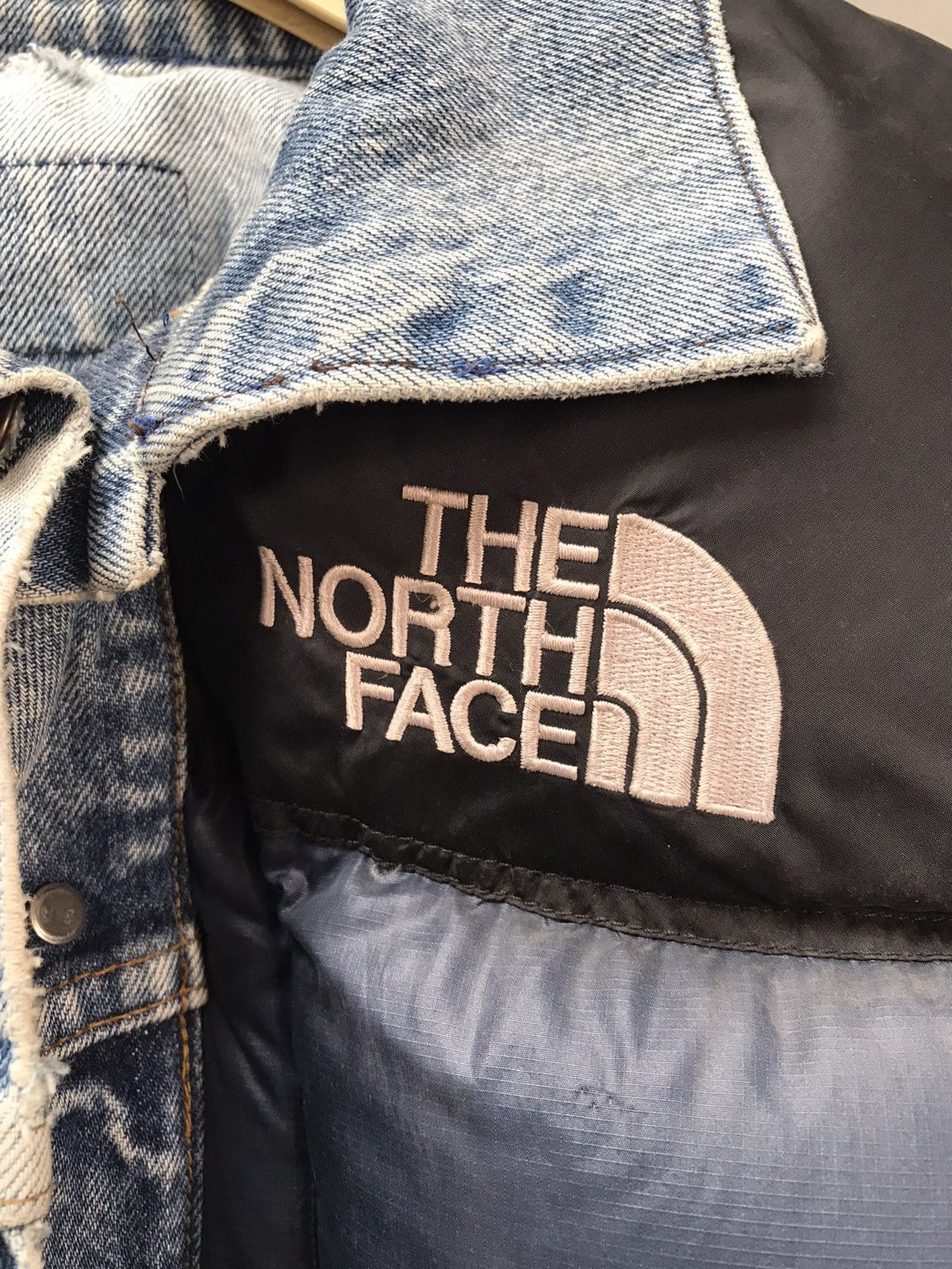 Levi's × The North Face × Vintage Vintage upcycle Levi’s orange x the north face denim puffer Size US XS / EU 42 / 0 - 4 Thumbnail