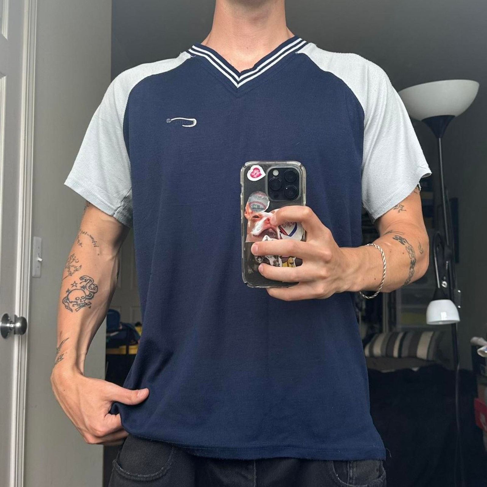 Vintage Vintage 70s 80s cartool v neck jersey Size US M / EU 48-50 / 2 - 2 Thumbnail