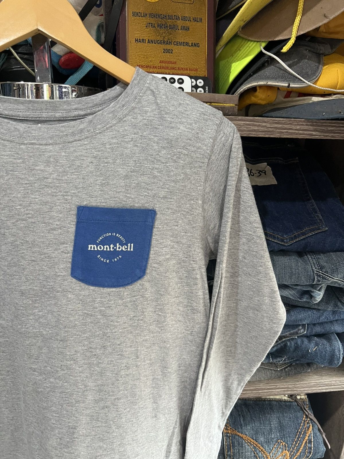 Montbell 🔥Montbell Single Pocket Long Sleeve Size US XS / EU 42 / 0 - 5 Thumbnail