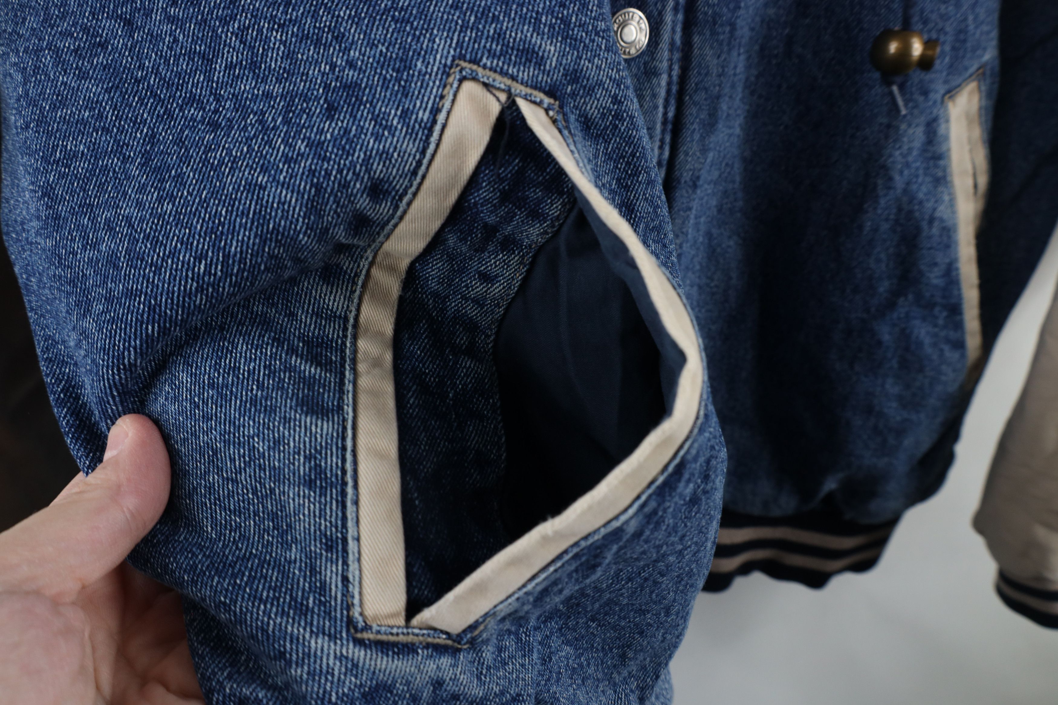 Vintage Vintage 90s Streetwear Hooded Denim Jean Bomber Jacket Size US M / EU 48-50 / 2 - 6 Thumbnail