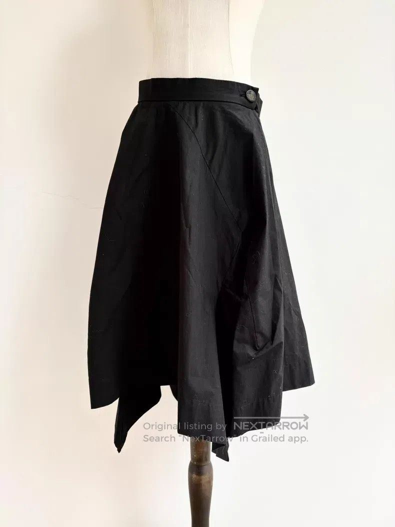 Vivienne Westwood Vivienne Westwood size 3 Black asymmetrical cut skirt Size 28" / US 6 / IT 42 - 1 Thumbnail