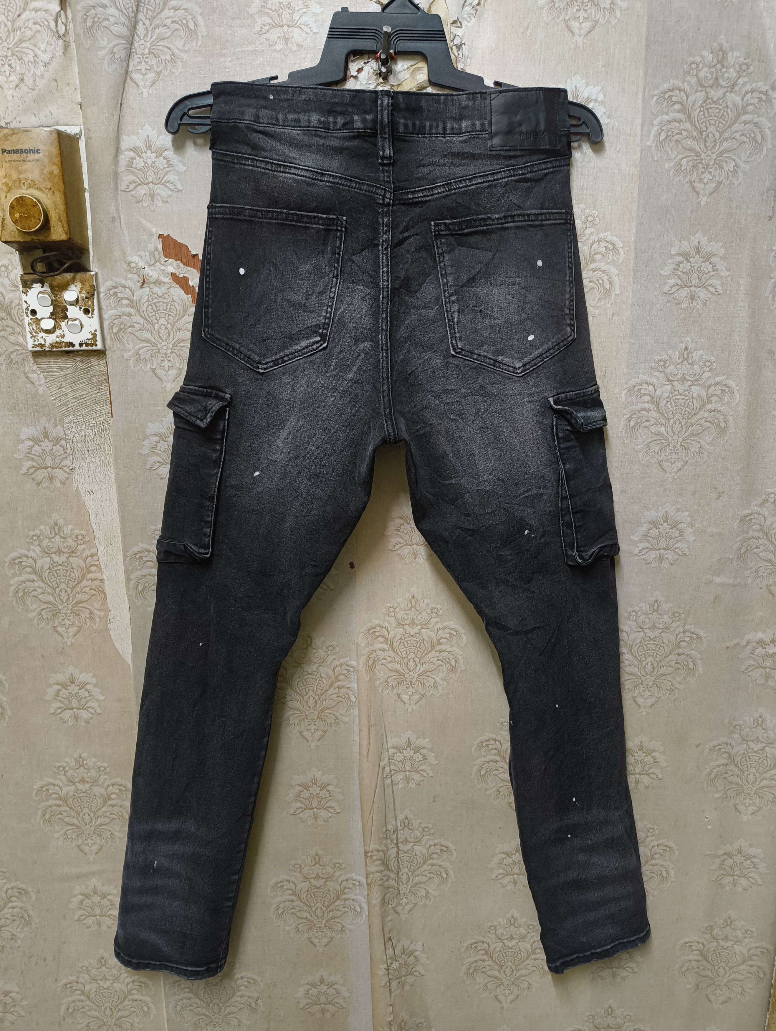 rue21 Rue21 Cargo Jeans Distressed denim Size US 34 / EU 50 - 2 Thumbnail