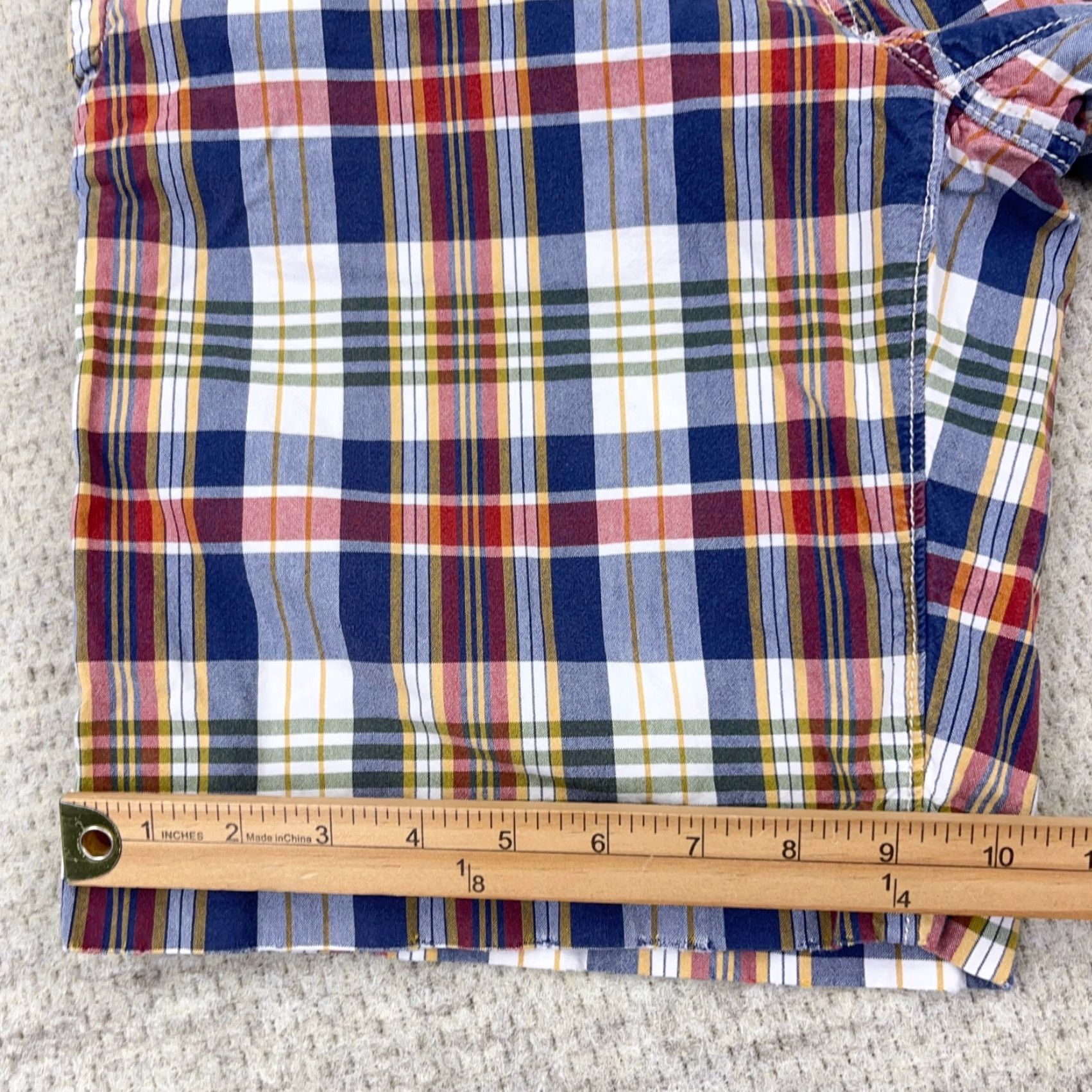 American Eagle Outfitters VINTAGE American Eagle Outfitters Chino Shorts Men 28 Blue Red Plaid Tartan Preppy Jeans? Size US 28 / EU 44 - 7 Thumbnail