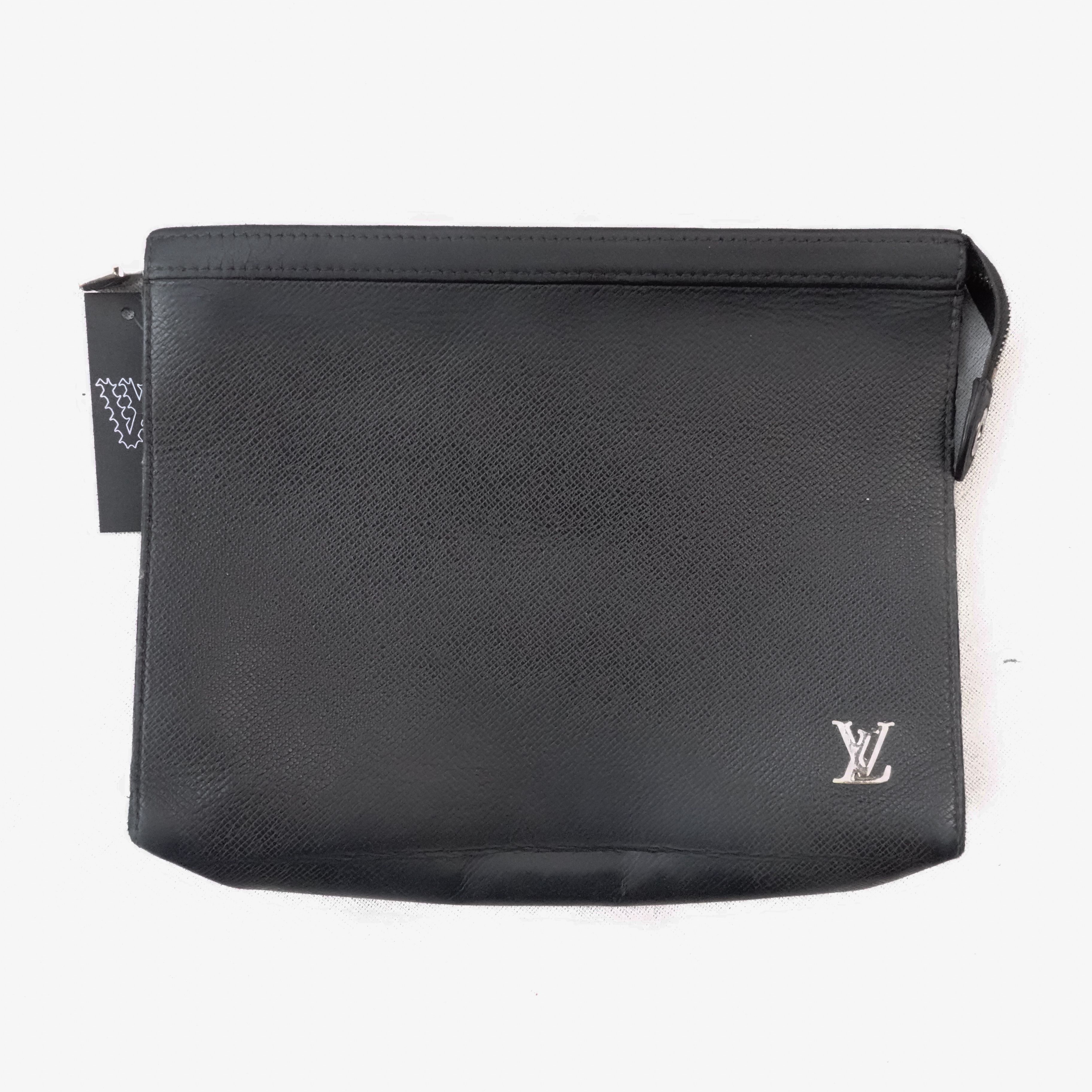 Designer × Louis Vuitton Louis Vuitton Pochette Voyage Bag Size ONE SIZE - 1 Thumbnail