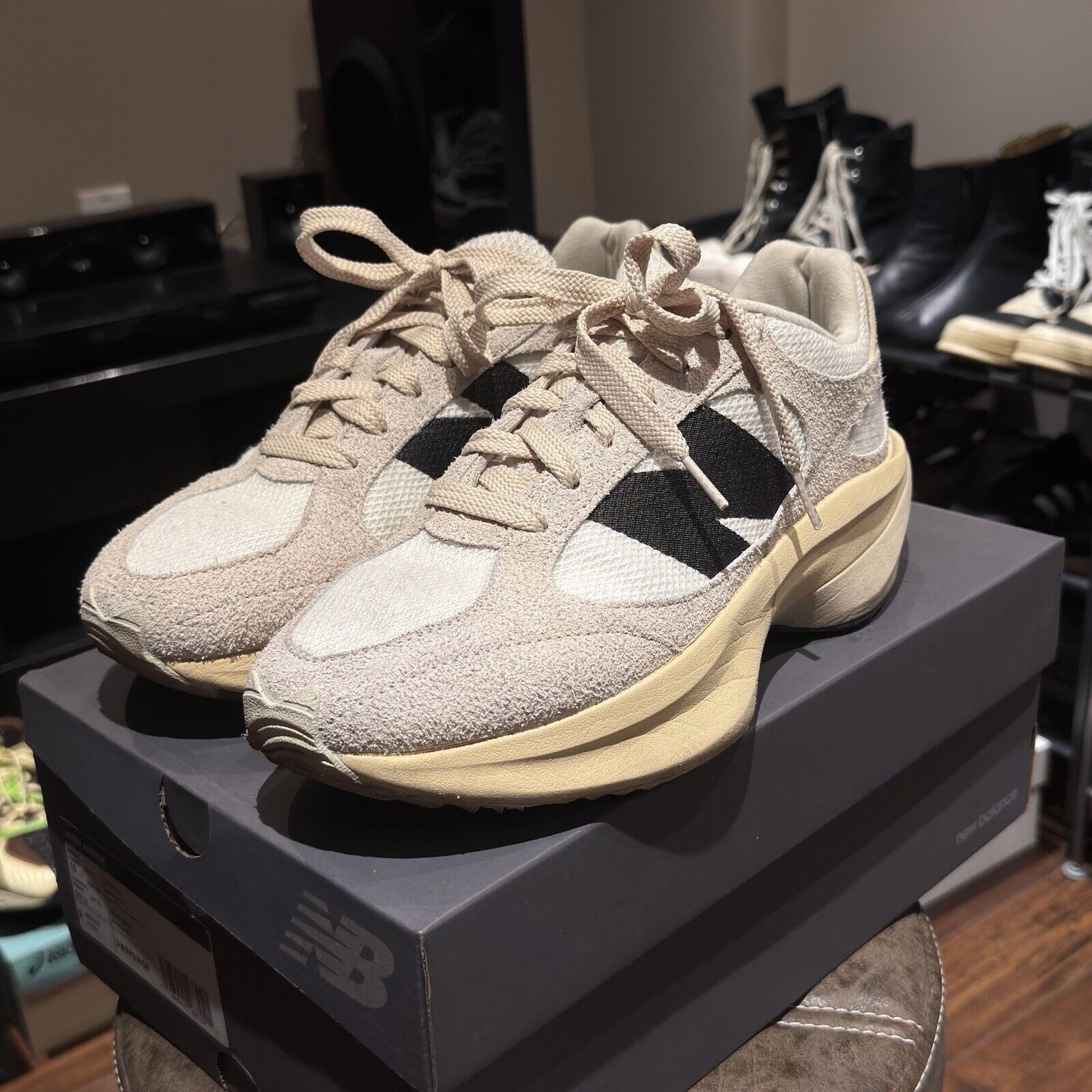 New Balance US 10 New Balance Warped Runner Sea Salt 28cm UWRPDMOB Size US 10 / EU 43 - 4 Thumbnail
