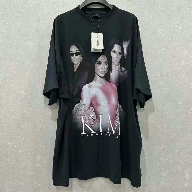 Balenciaga Balenciaga Kardashian Portrait Photo Short Sleeve Size US XL / EU 56 / 4 - 1 Thumbnail