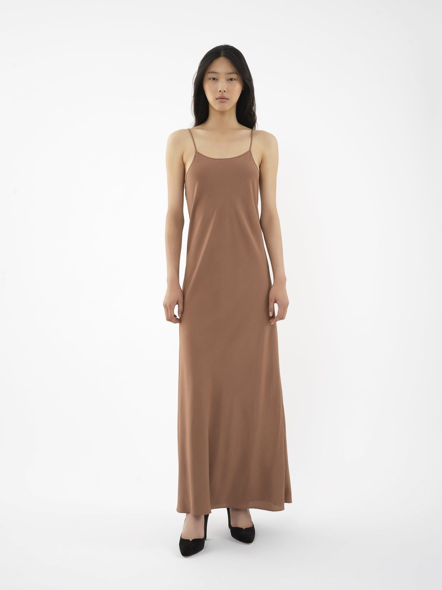 o1loc1c0325 CHC24 Dress in Brown