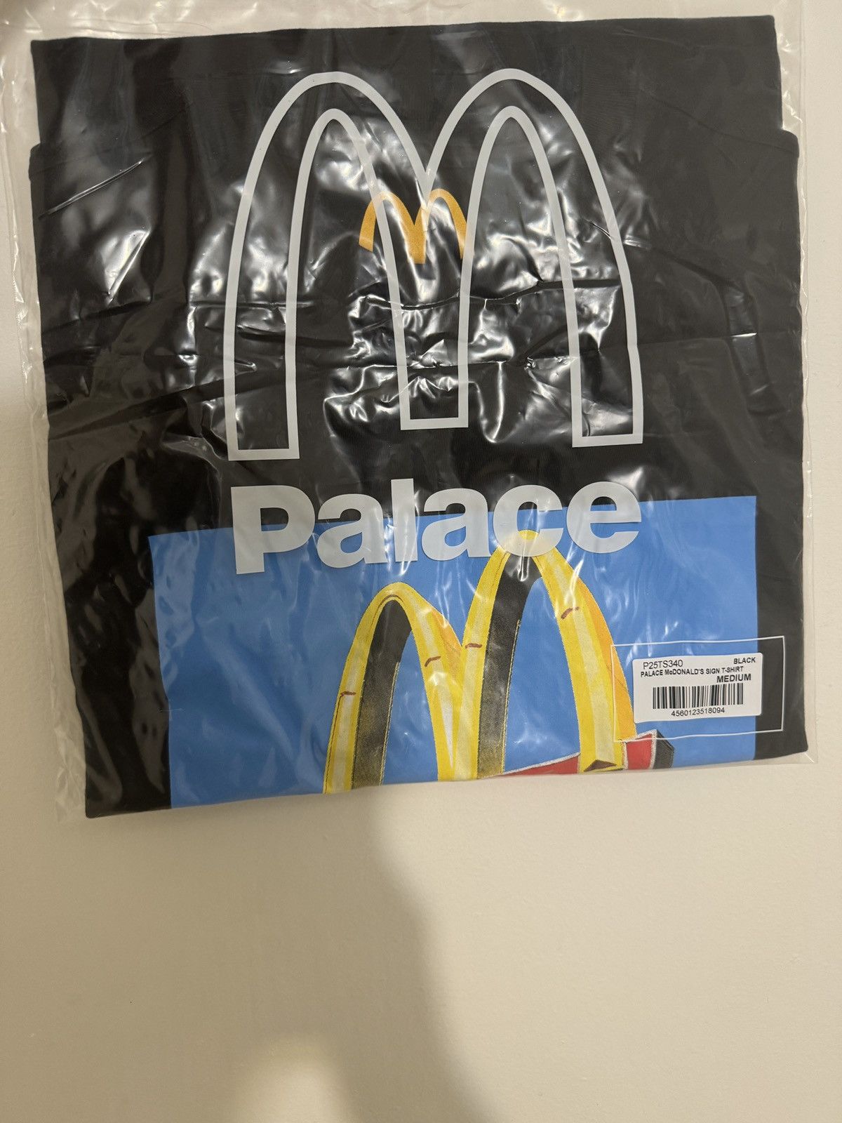 Palace × Vintage Palace X McDonald’s Logo Black Shirt Brand New In Bag Size M Size US M / EU 48-50 / 2 - 1 Thumbnail