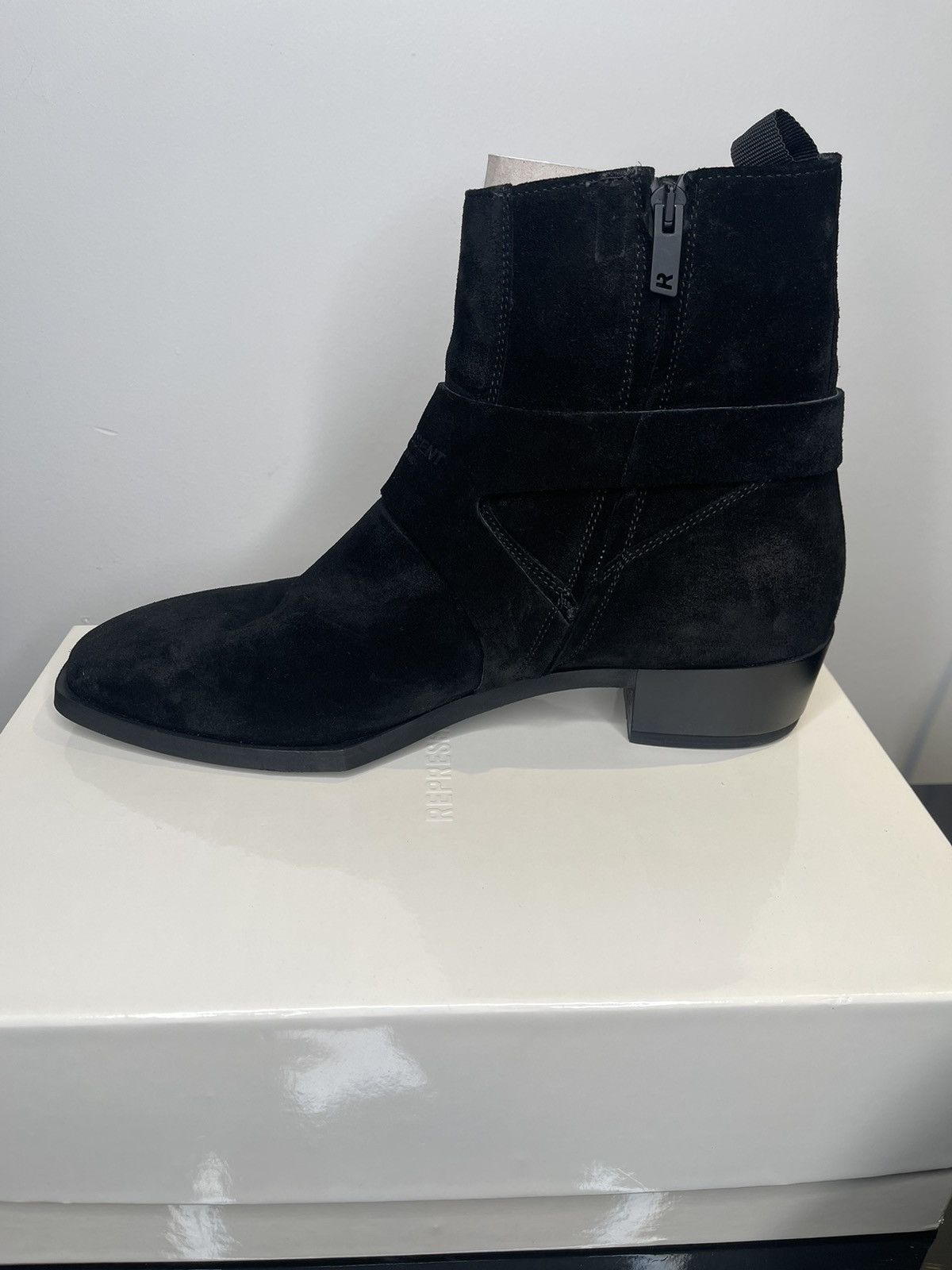 Represent Clo. LIMITED Represent Chelsea Boots Size US 10.5 / EU 43-44 - 2 Thumbnail