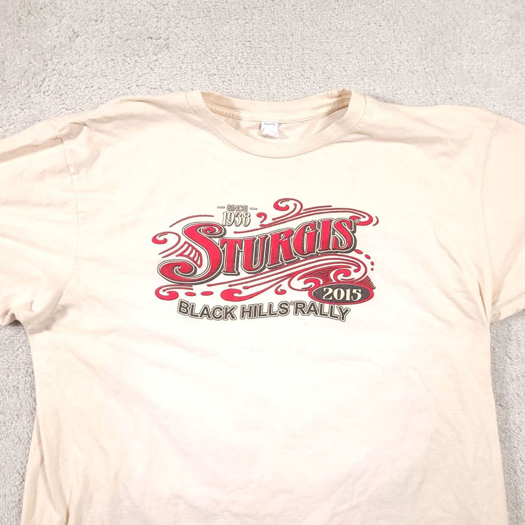 Tultex Sturgis South Dakota Bike Week T-Shirt Men's Large 2015 Rally Motorcycle Grunge Tultex Ivory Cotton Jersey Crew Neck Short Sleeve Vintage No Size US L / EU 52-54 / 3 - 3 Thumbnail