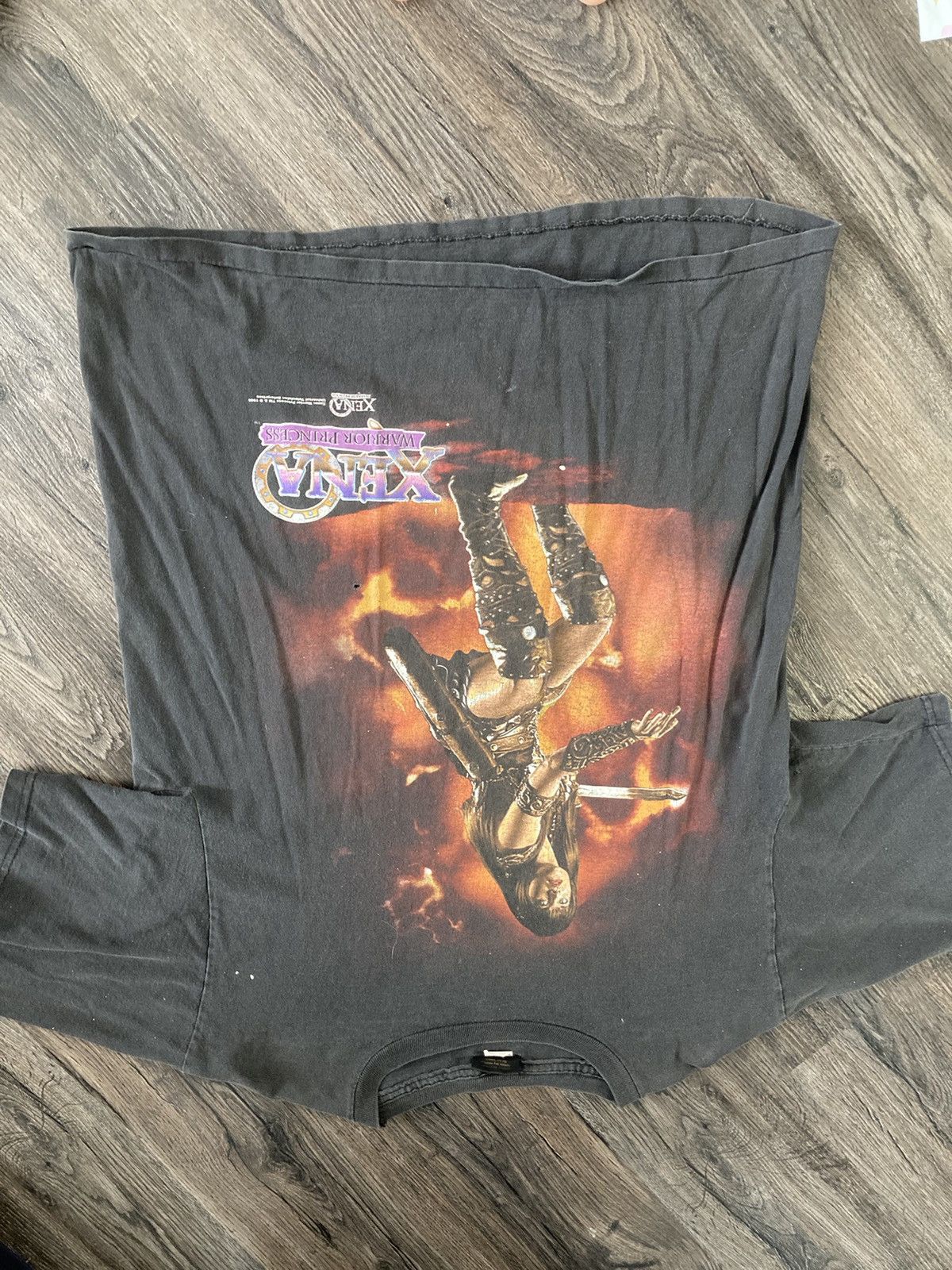 Vintage Vintage 1998 Black Xena Warrior Princess Tee Size US L / EU 52-54 / 3 - 8 Thumbnail