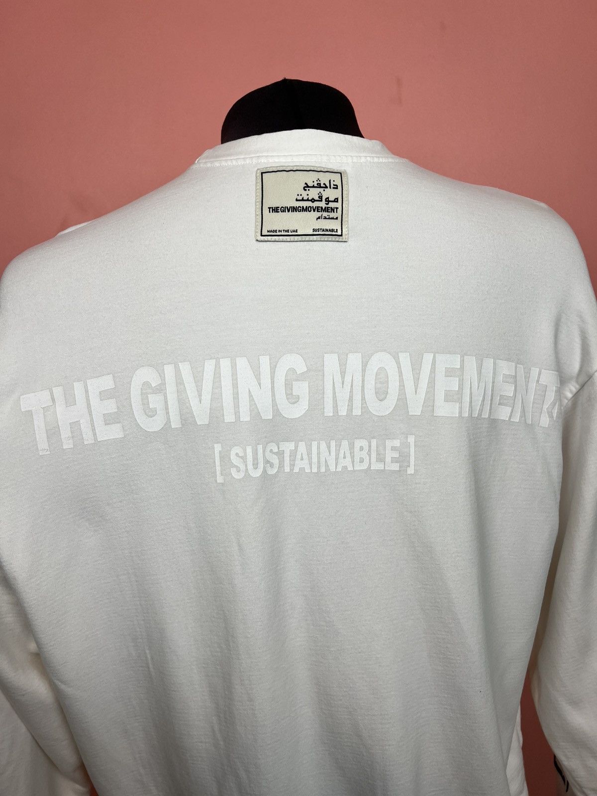 Other The giving movement sustainable uae sweatshirt oversized Size US S / EU 44-46 / 1 - 7 Thumbnail