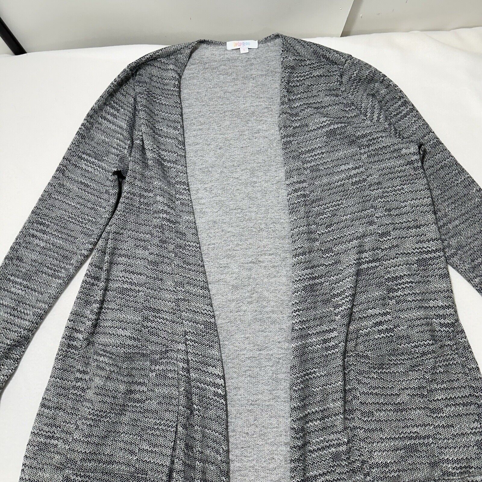 Other LuLaRoe Sarah Small Open Front Gray Duster Cardigan Sweater Size S / US 4 / IT 40 - 2 Thumbnail