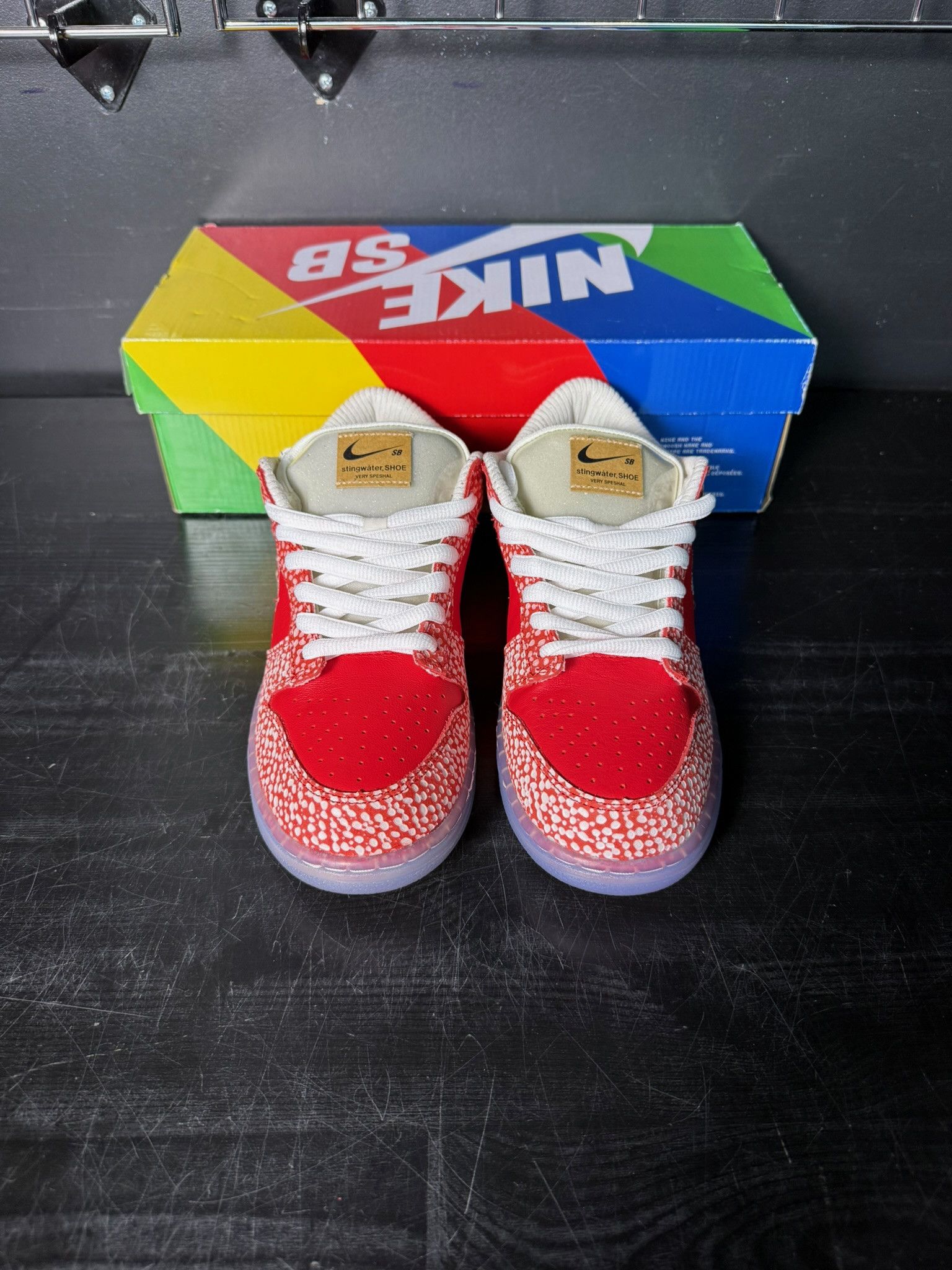 Nike Nike SB Dunk Low x Stingwater "Magic Mushroom" - Size 7.5 Size US 7.5 / EU 40-41 - 3 Thumbnail