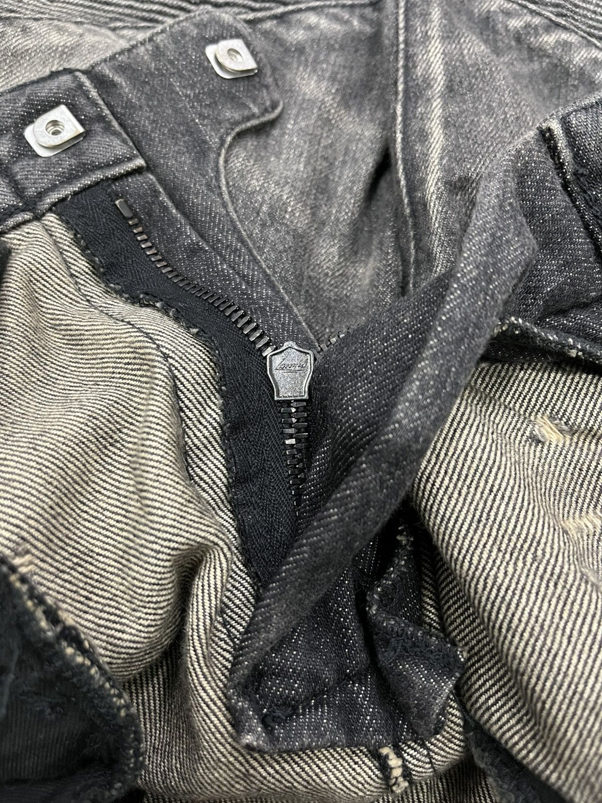 Balmain Balmain black stone wash decarnin Size US 33 - 7 Thumbnail