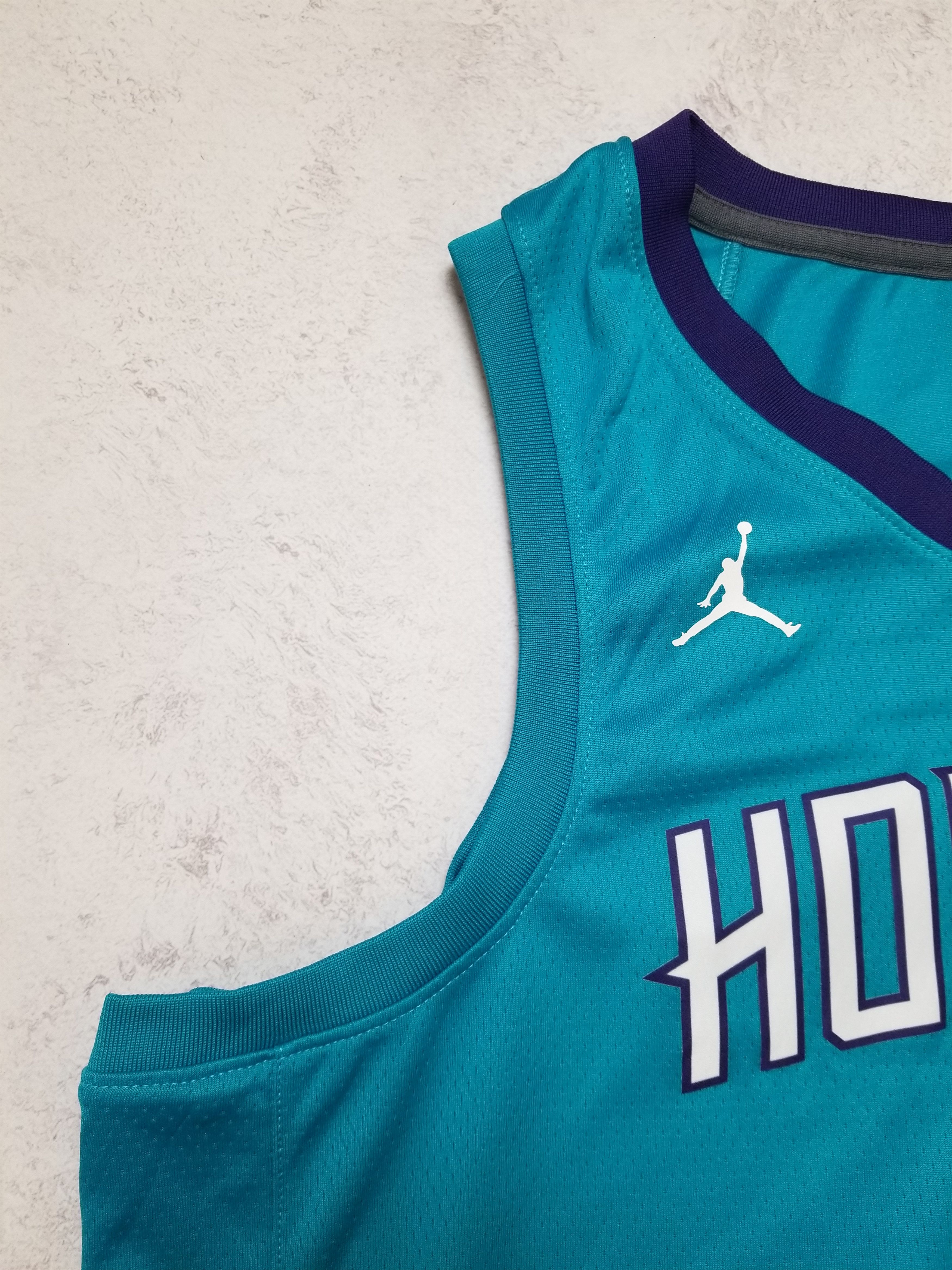 Jordan Brand Charlotte Hornets Batum #5 Jordan Swingman Jersey Size US XL / EU 56 / 4 - 17 Thumbnail