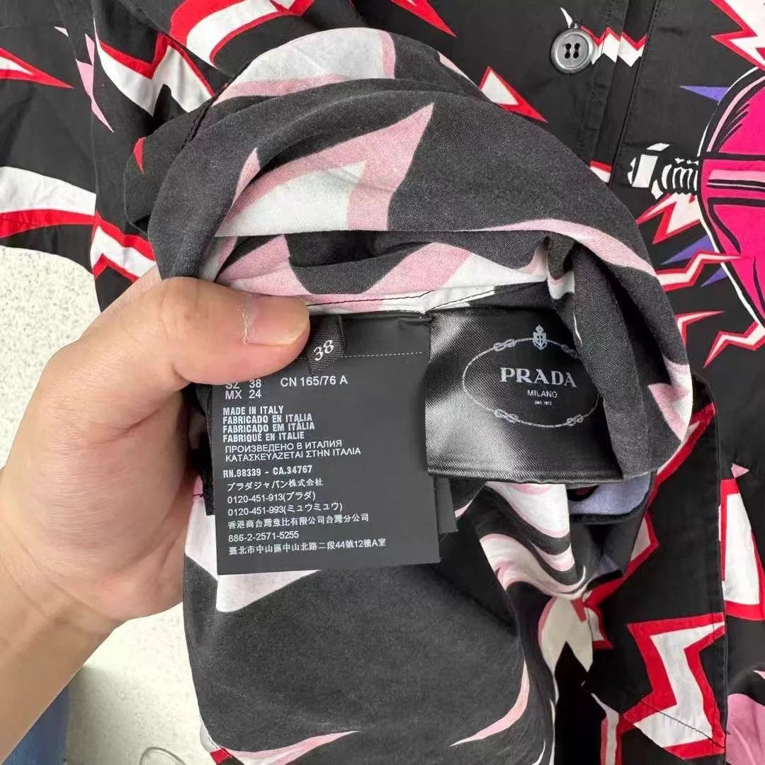 Prada Prada Heart Print Shirt Women's Size 38 Size XS / US 0-2 / IT 36-38 - 4 Thumbnail
