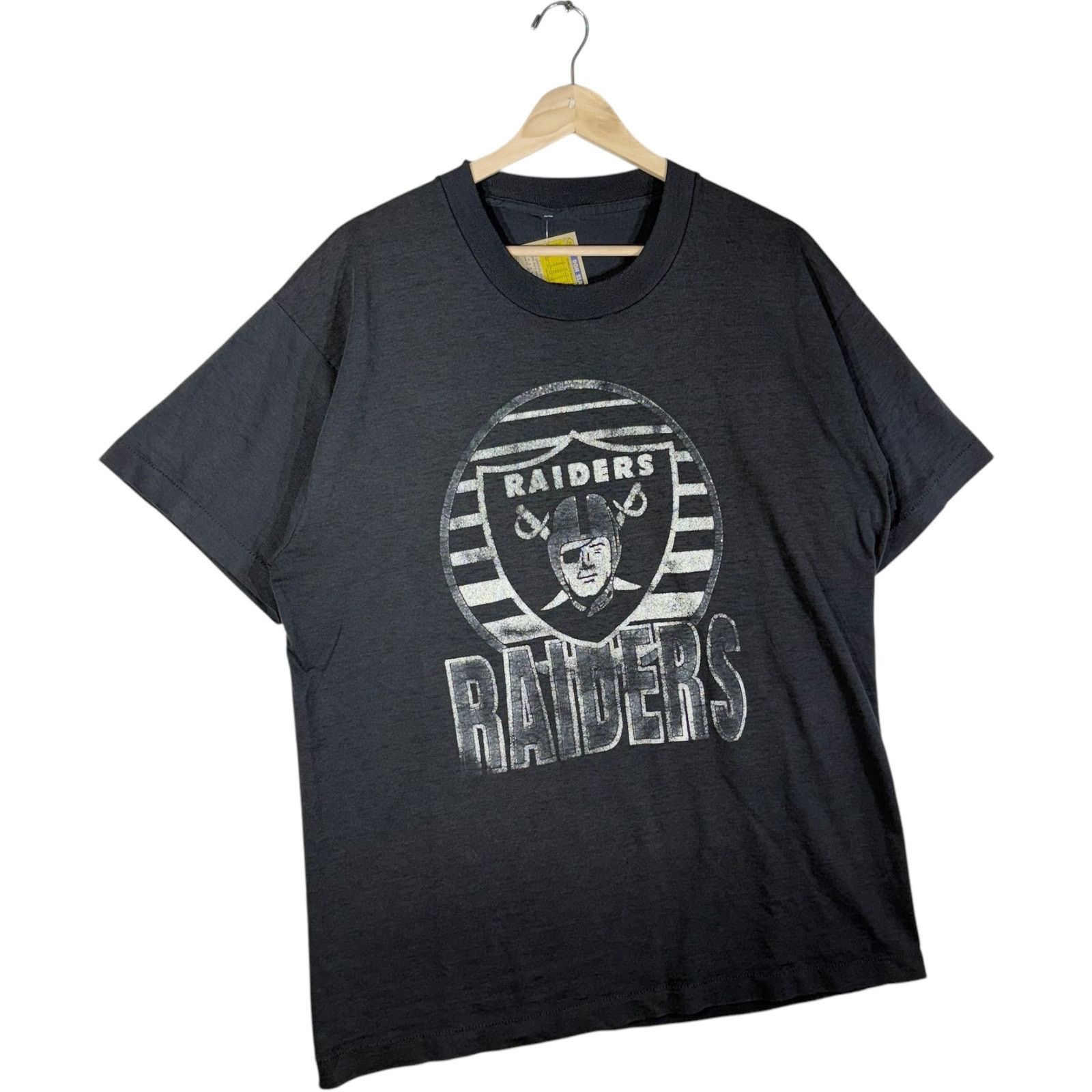 Vintage Vintage Los Angeles Raiders Logo Spellout NFL Tee XL Size US XL / EU 56 / 4 - 4 Thumbnail
