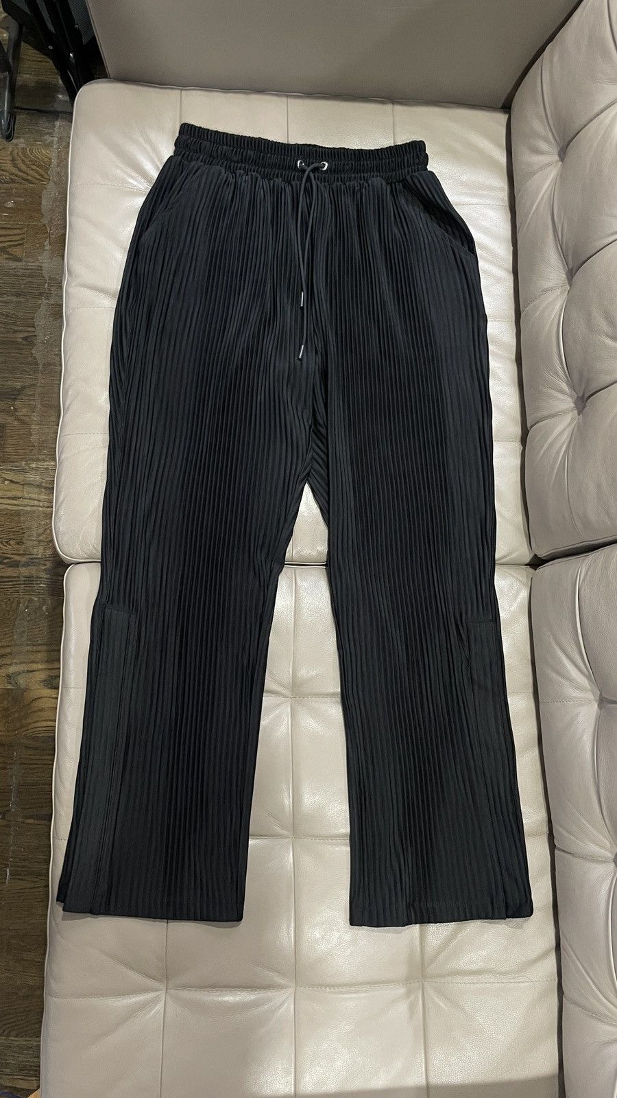 image of Benklark Off Court Pleated Pants in Black, Men's (Size 36)
