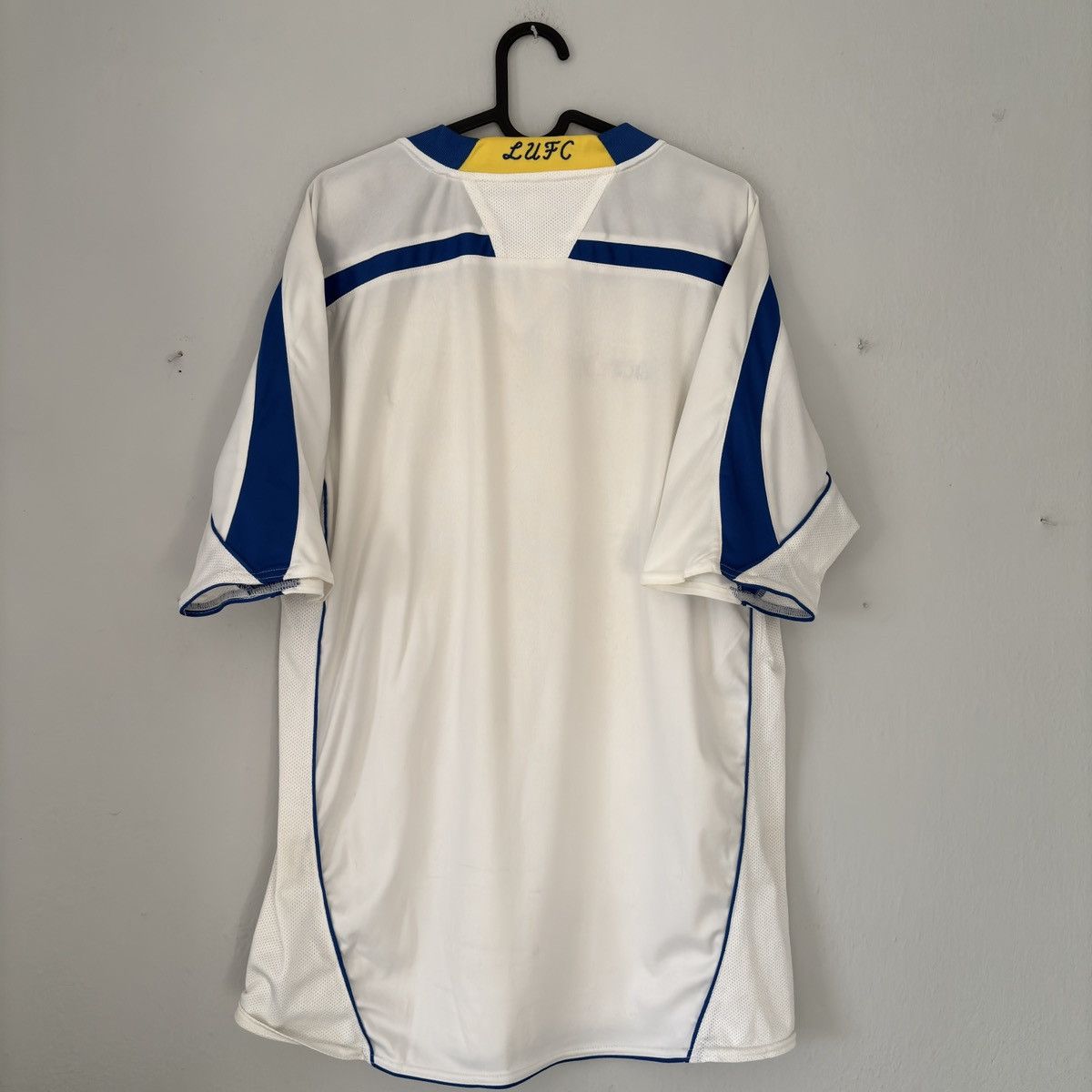 Vintage 2008 2009 Leeds United Vintage Macron Home it Soccer Jersey Size US L / EU 52-54 / 3 - 8 Thumbnail