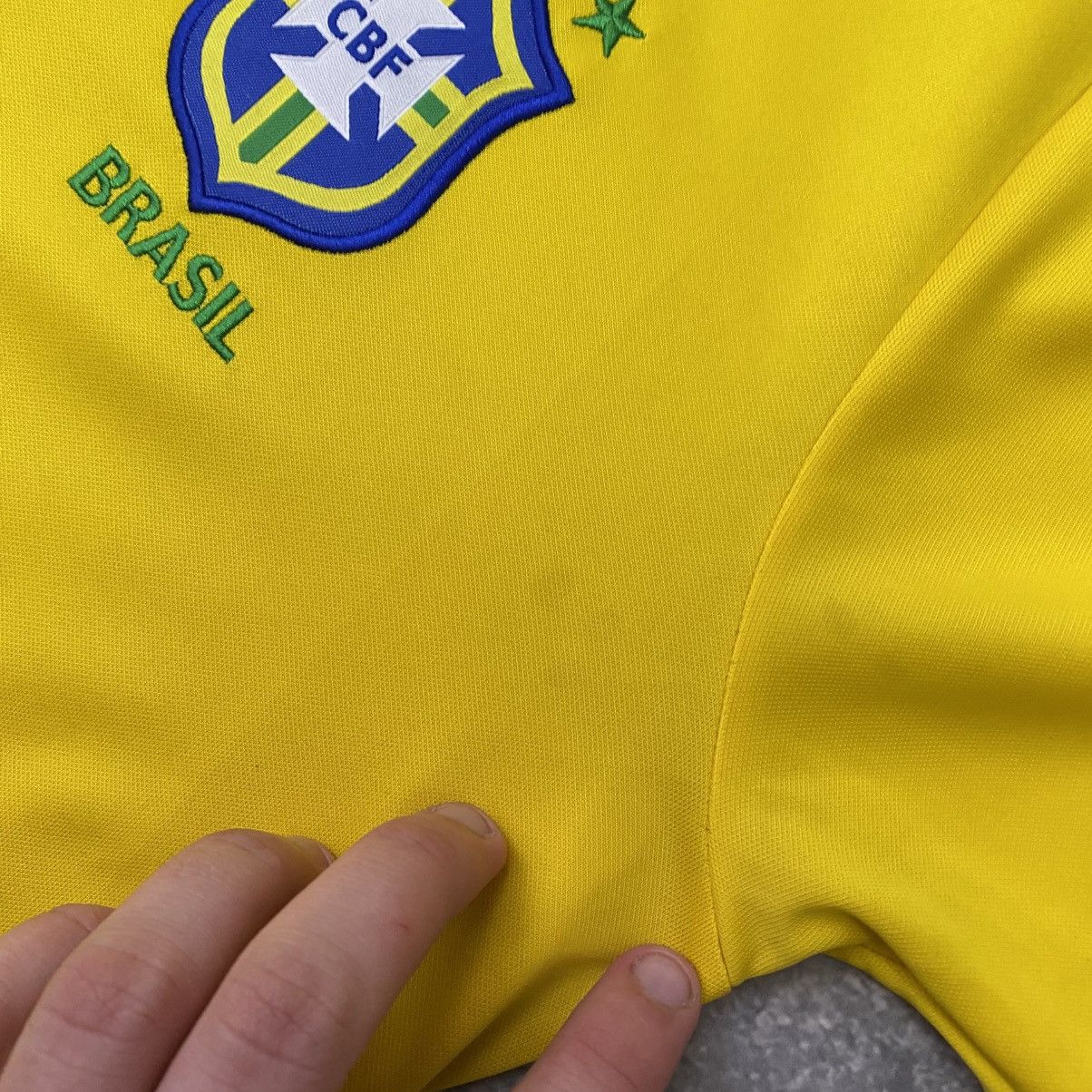 Vintage Vintage Nike Brazil Style Roberto Carlos 90’s soccer jersey Size US L / EU 52-54 / 3 - 8 Thumbnail