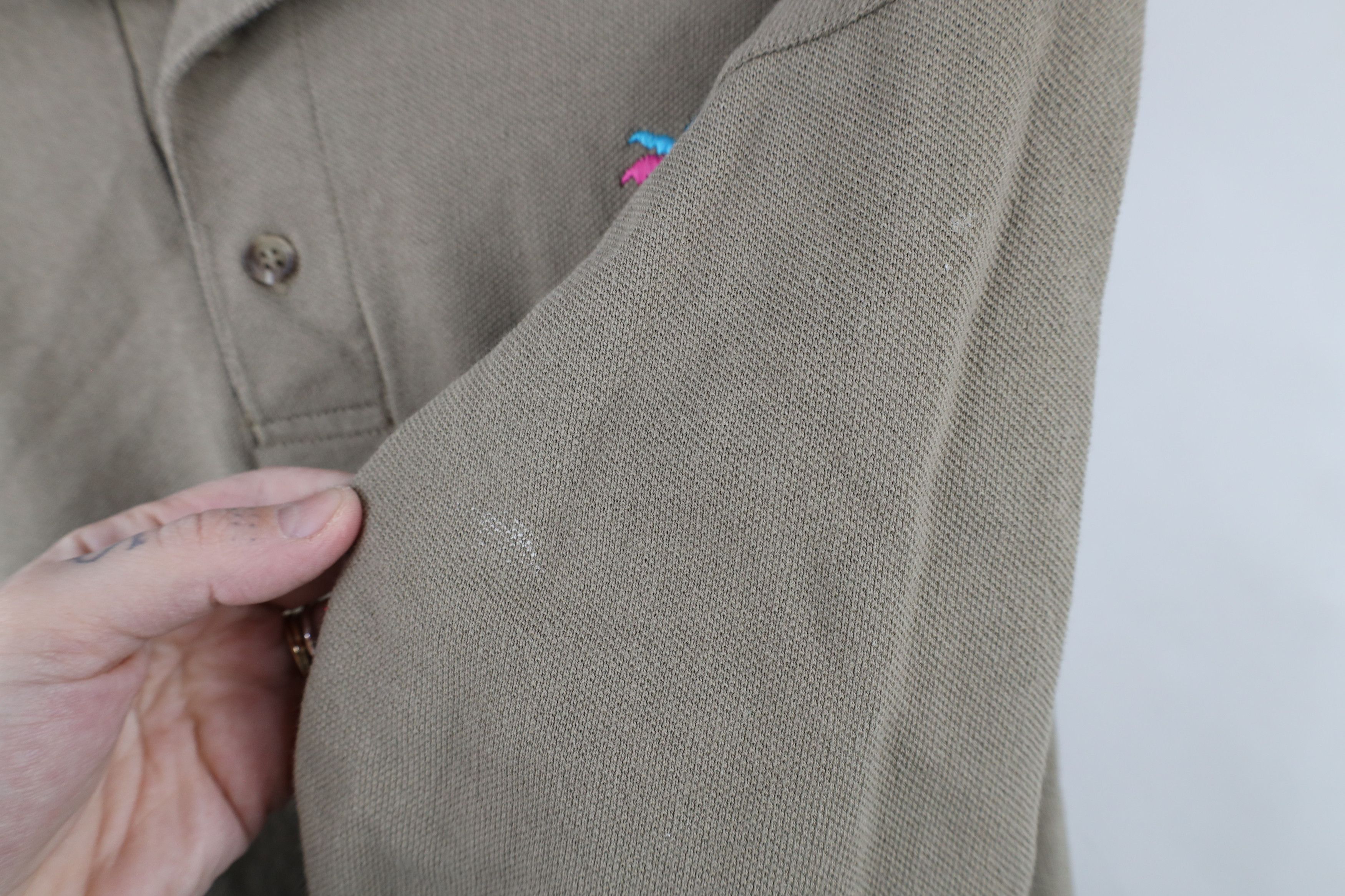 Vintage Vintage 90s Hooters Spell Ft Myers Beach Polo Shirt Beige Size US L / EU 52-54 / 3 - 4 Thumbnail