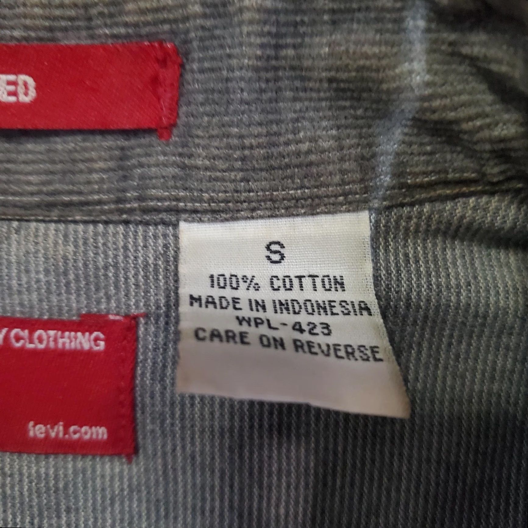 Levi's VINTAGE Levi's Shirt Mens Small Gray Western Snap Button Fitted Long Sleeve Corduroy Size US S / EU 44-46 / 1 - 7 Thumbnail