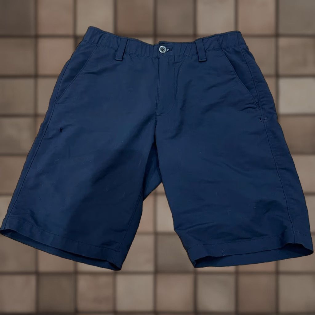 Under Armour Under Armour Mens Bermuda Shorts 32 Black Athletic Moisture Wicking 9 In Inseam 5-Pocket Casual Performance Bermuda Style Size US 32 / EU 48 - 1 Thumbnail