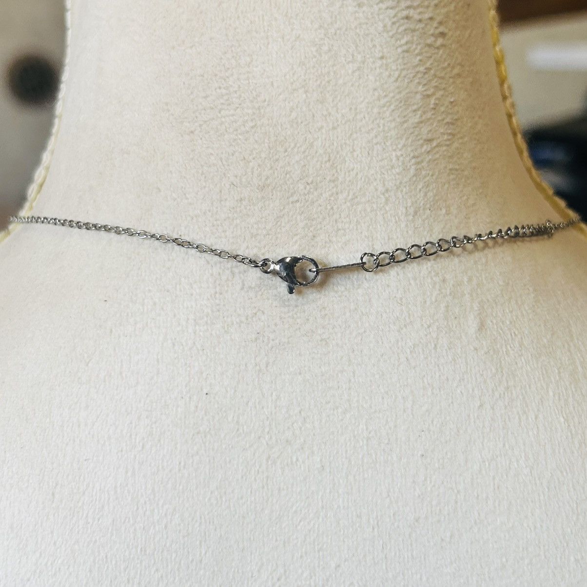 Handmade Handcrafted salvaged vintage cat eye glass pendant necklace Size ONE SIZE - 5 Thumbnail