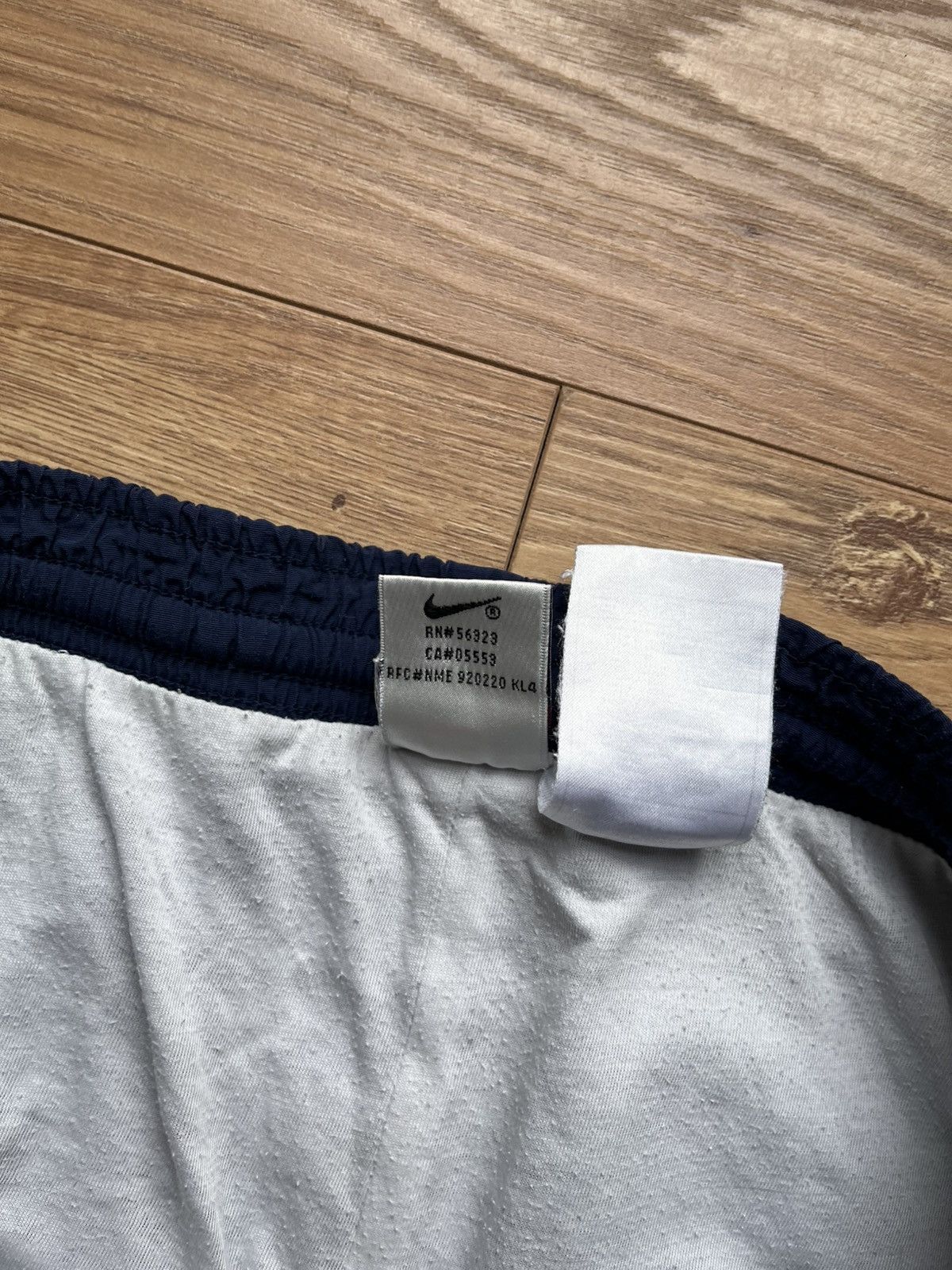 Nike 90’s NIKE RETRO PARACHUTE TRACK PANTS SWOOSH LOGO Y2K RARE Size US 34 / EU 50 - 4 Thumbnail
