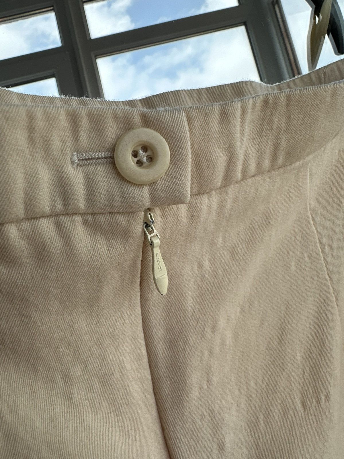 Escada Vintage Escada Margaretha Ley 100% New Wool Skirt Beige Size 28" / US 6 / IT 42 - 9 Thumbnail
