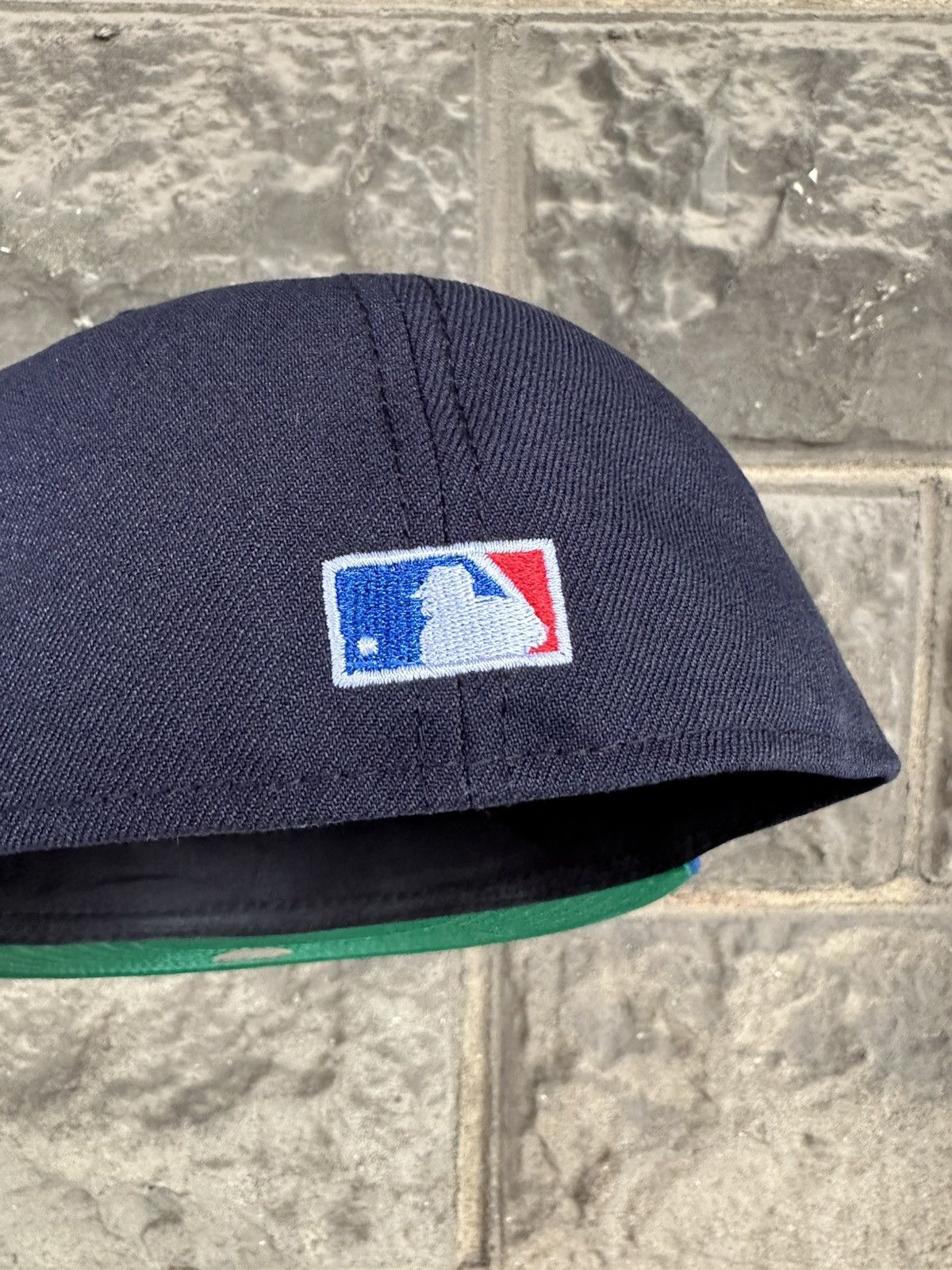 MLB × New Era × Supreme 7 1/8 NEW YORK YANKEES X NEW YORK METS SUBWAY SERIES HAT Size ONE SIZE - 4 Thumbnail