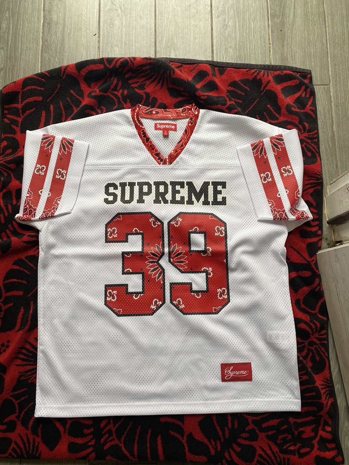 シャツ Supreme Bandana Football Jersey WHITE Supreme Football Jersey Bandana White | eBay
