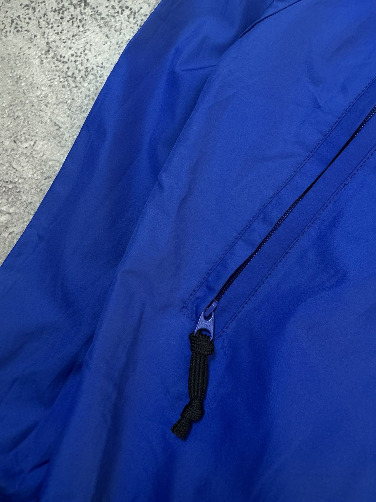 Japanese Brand × Nike × Vintage Men’s Windbreaker Nike Swoosh Vintage retro y2k Size US L / EU 52-54 / 3 - 3 Thumbnail