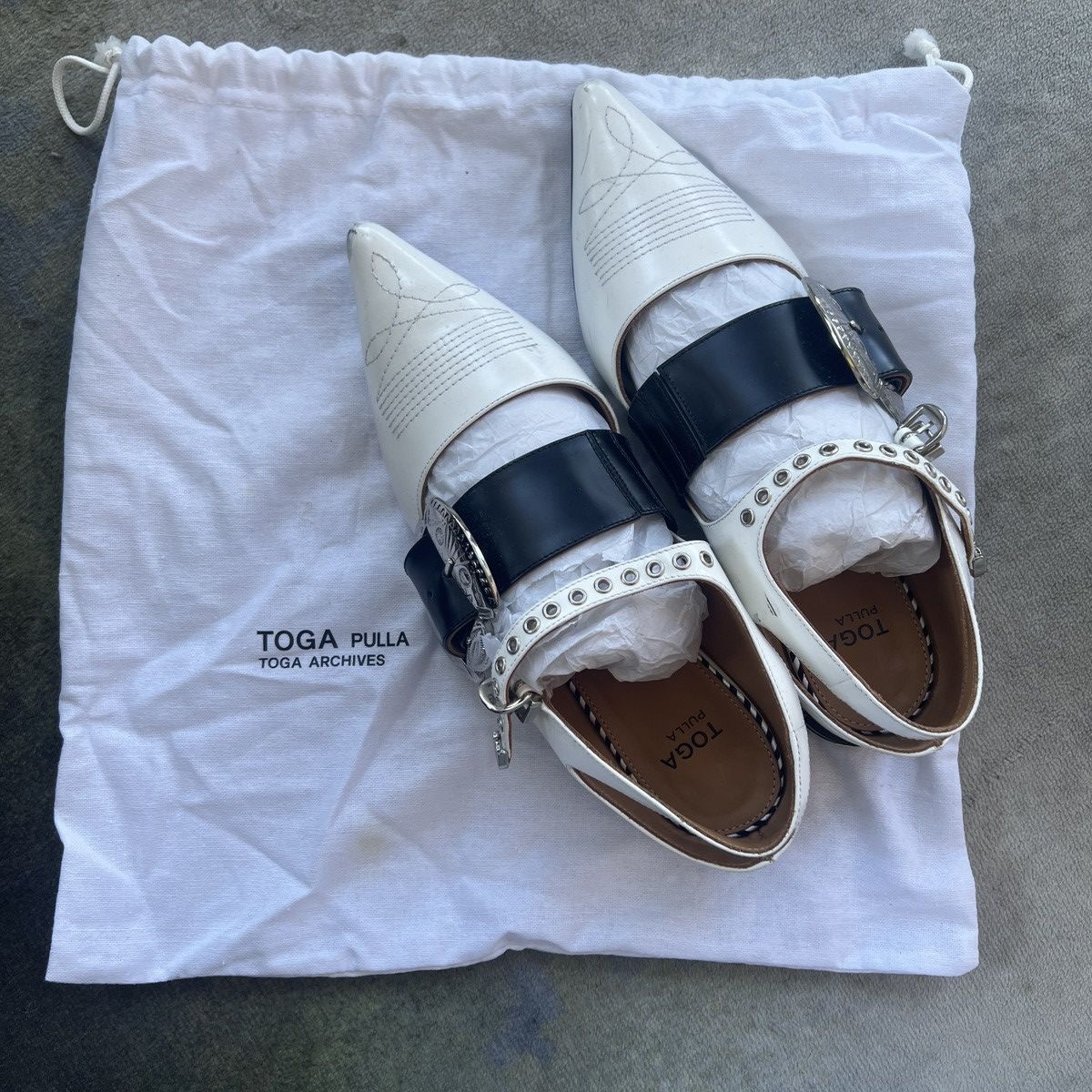 Toga Pulla Toga Pulla buckled flat pumps Size US 8 / IT 38 - 4 Thumbnail