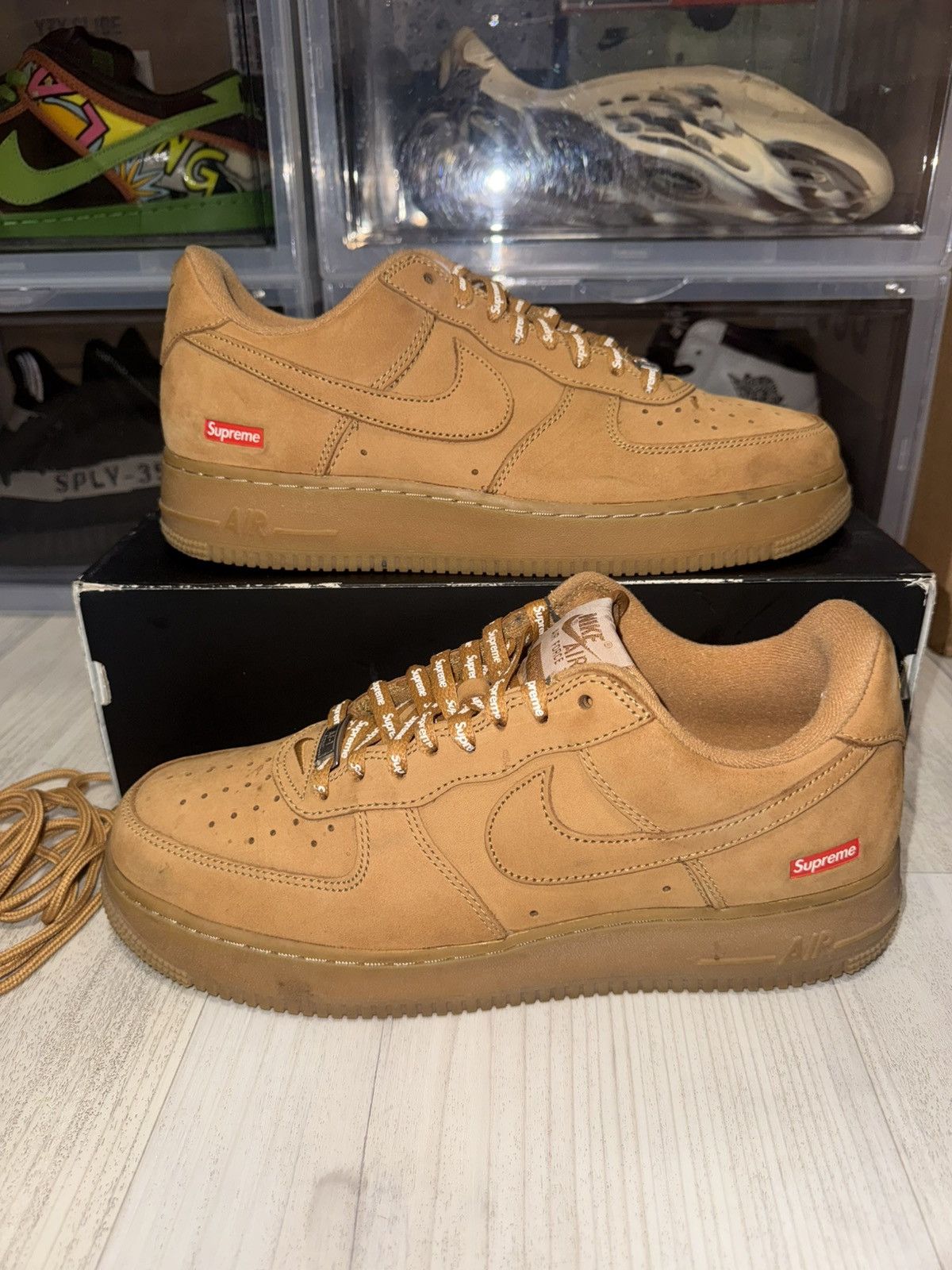 Nike × Supreme Nike x Supreme Air Force 1 Low Wheat Size US 10 / EU 43 - 2 Thumbnail