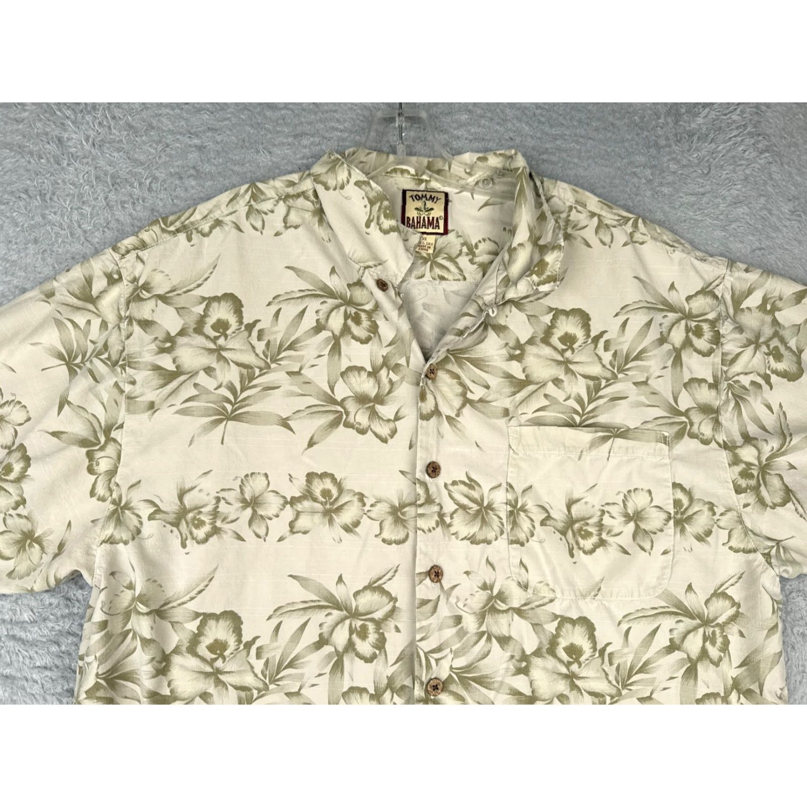 Tommy Bahama VINTAGE Tommy Bahama Shirt Men? Extra Large Ivory Silk Button-Up Hawaiian Floral Short Sleeve Beach Designer XL Ivory Silk Button-Up Mens 90s? Size US XL / EU 56 / 4 - 4 Thumbnail